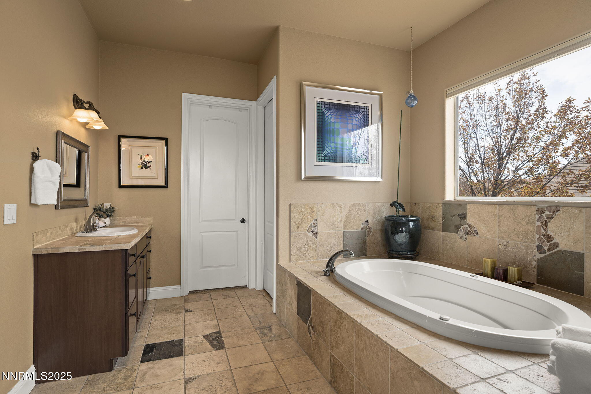 25-web-or-mls-_DSC7232