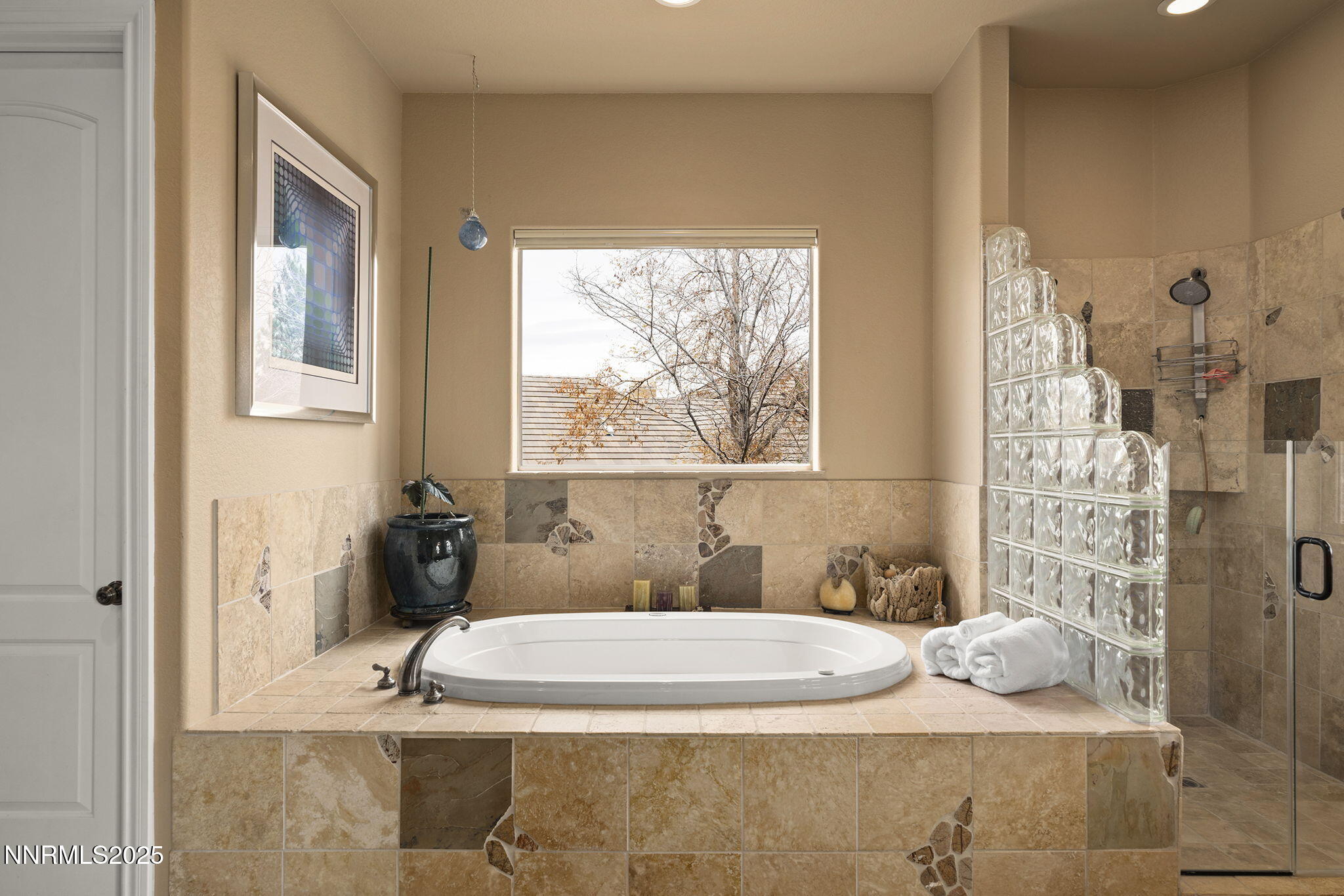 23-web-or-mls-_DSC7222