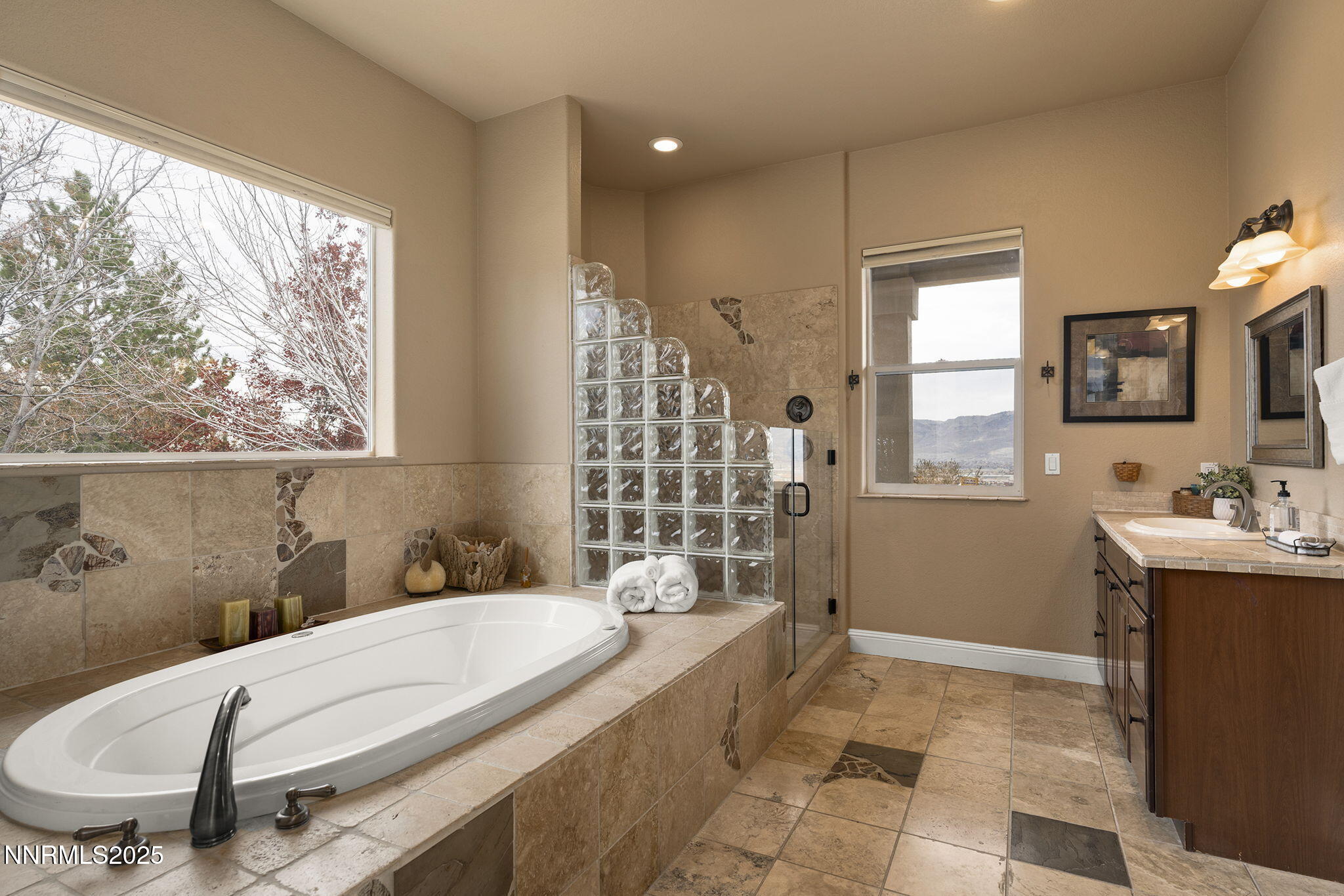 24-web-or-mls-_DSC7227