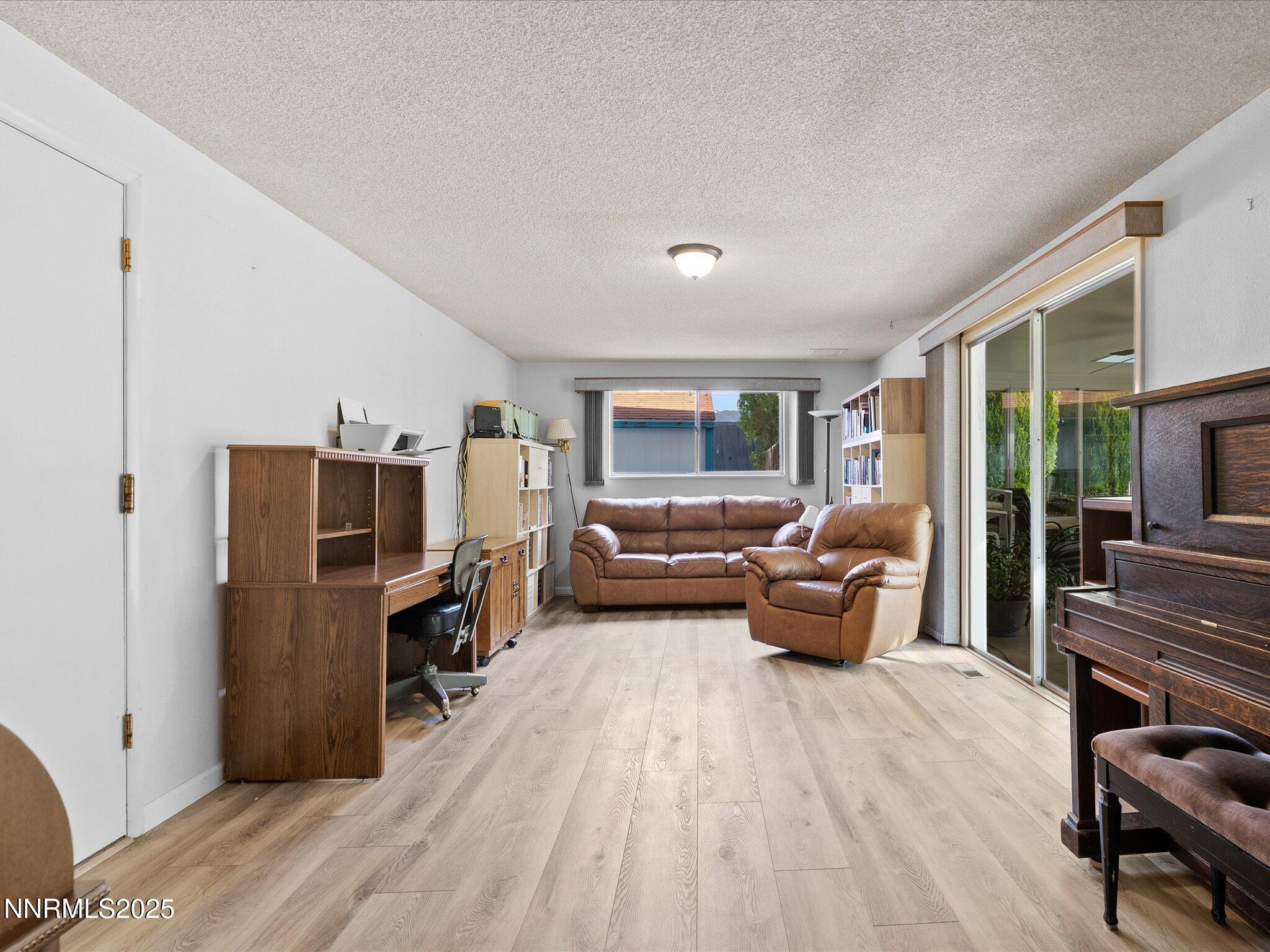 29-13840 Chamy Dr -128