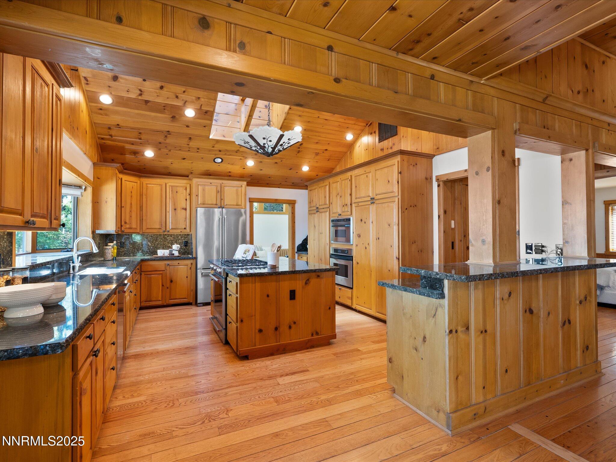 093-1473 Flowers Ave-NEW--114