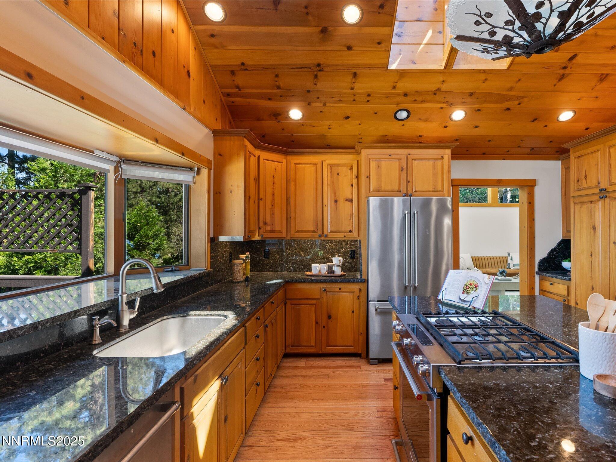 103-1473 Flowers Ave-NEW--124