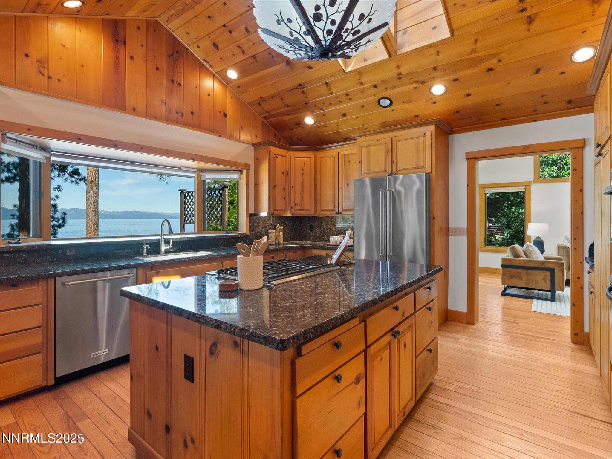 101-1473 Flowers Ave-NEW--122