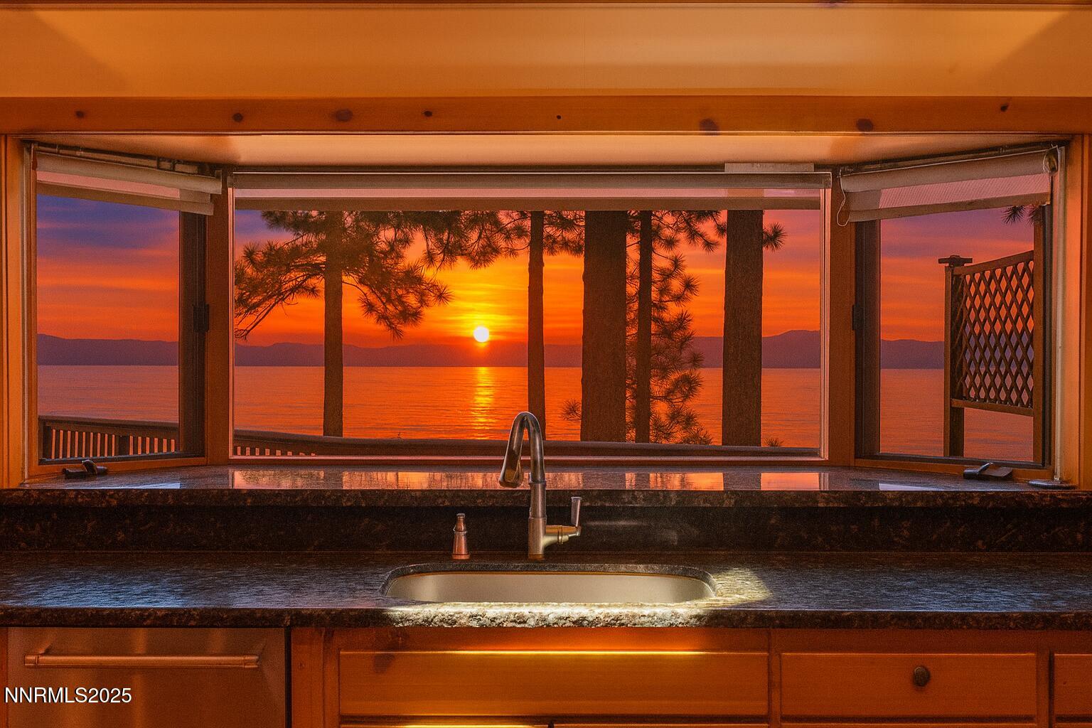 1473 Flowers Ave Kitchen Sunset 2