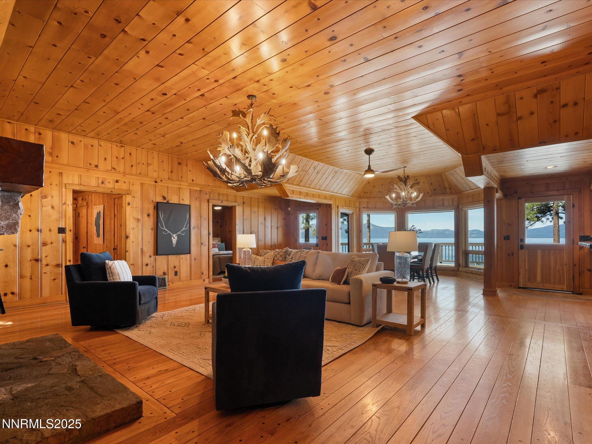 082-1473 Flowers Ave-NEW--103