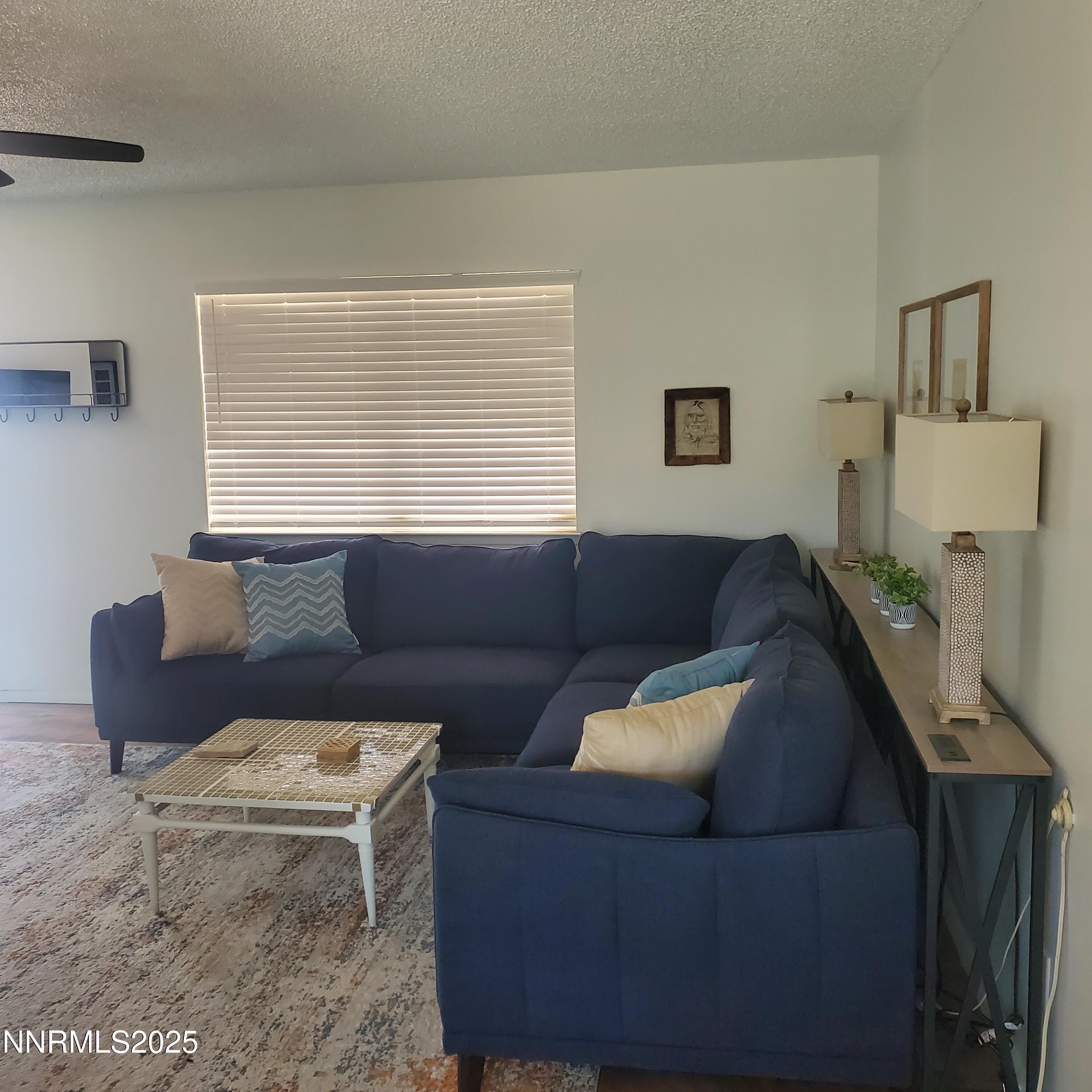 125 Ash Living room 2