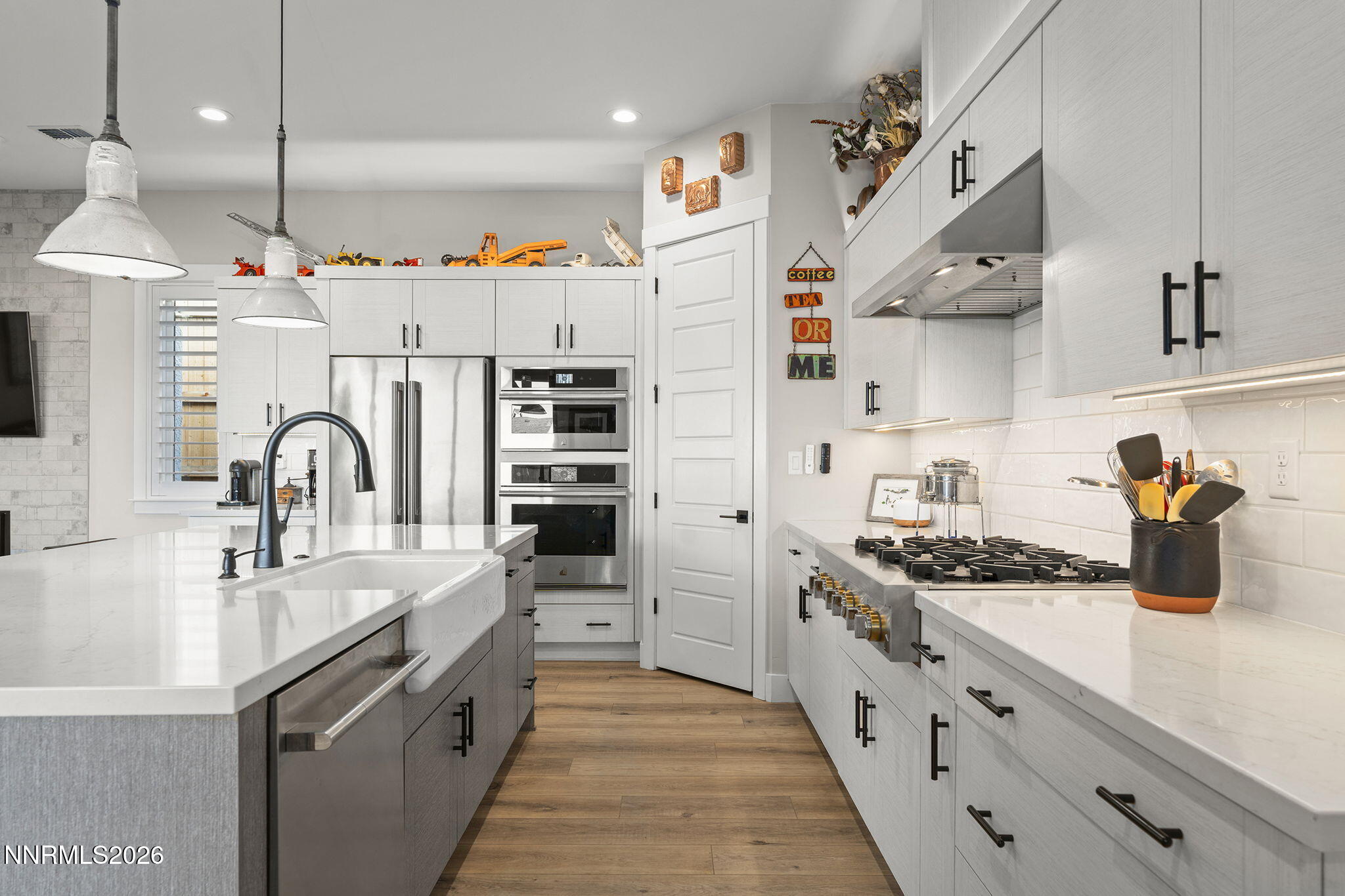 9-web-or-mls-_DSC2744 Kitchen