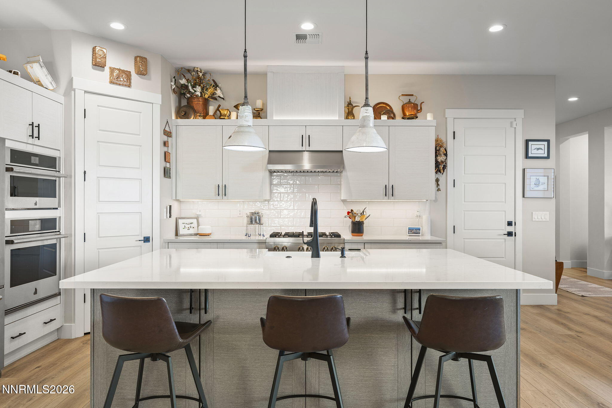 11-web-or-mls-_DSC2754kitchen