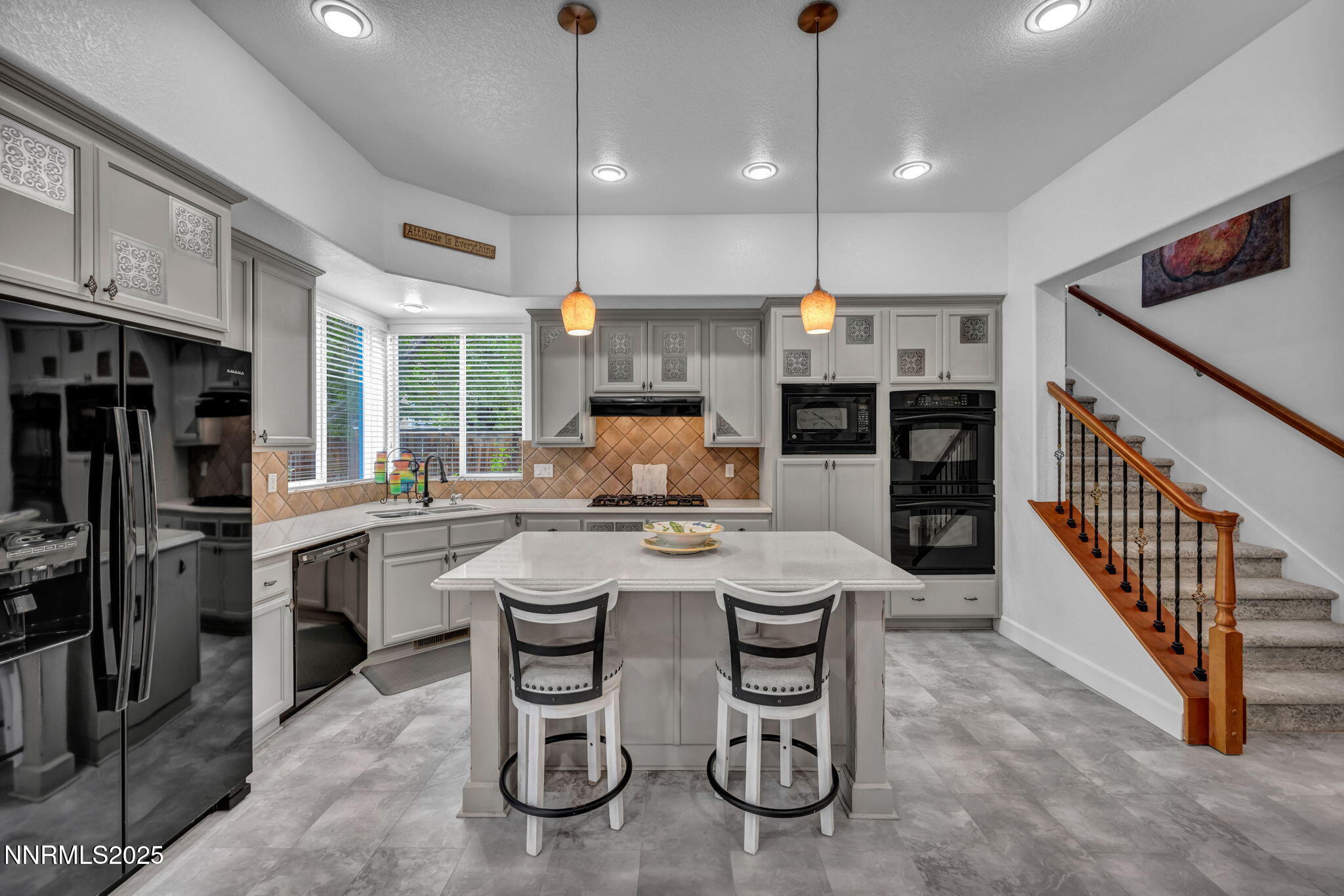 97-web-or-mls-8200-antler-pointe-ct