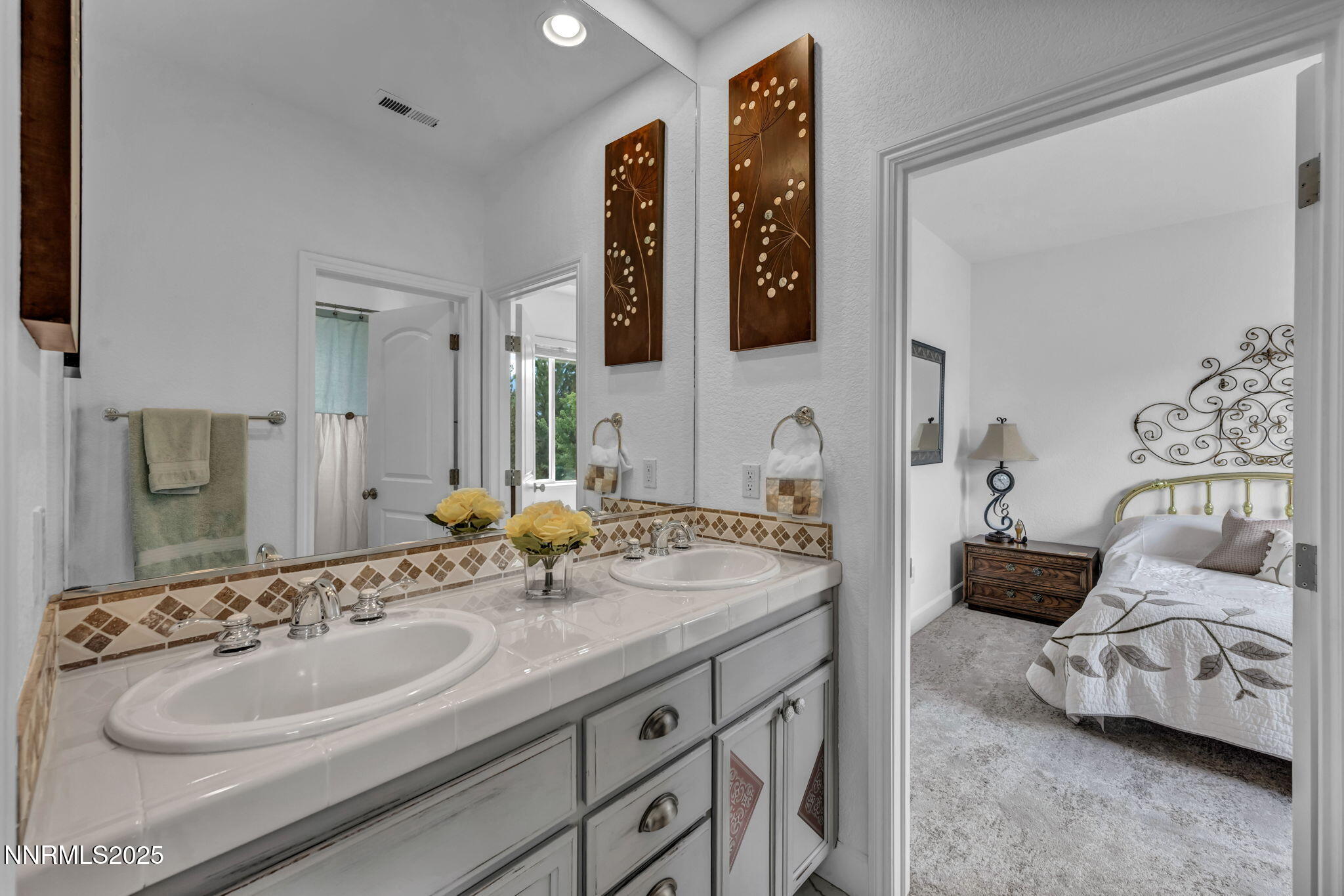 130-web-or-mls-8200-antler-pointe-ct