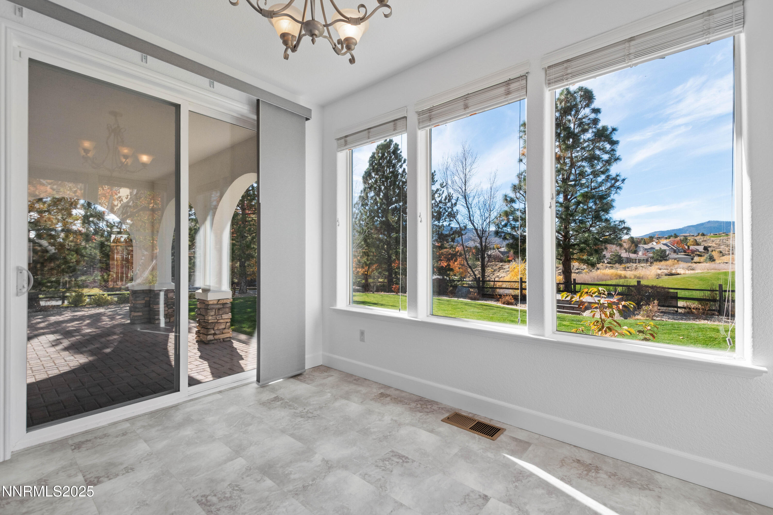 8200 Antler Pointe Ct (7 of 18)