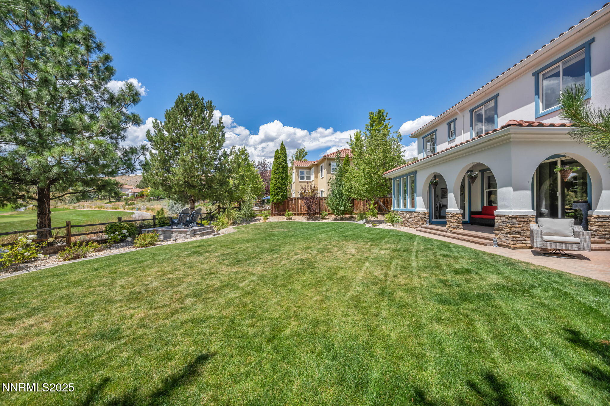 24-web-or-mls-8200-antler-pointe-ct