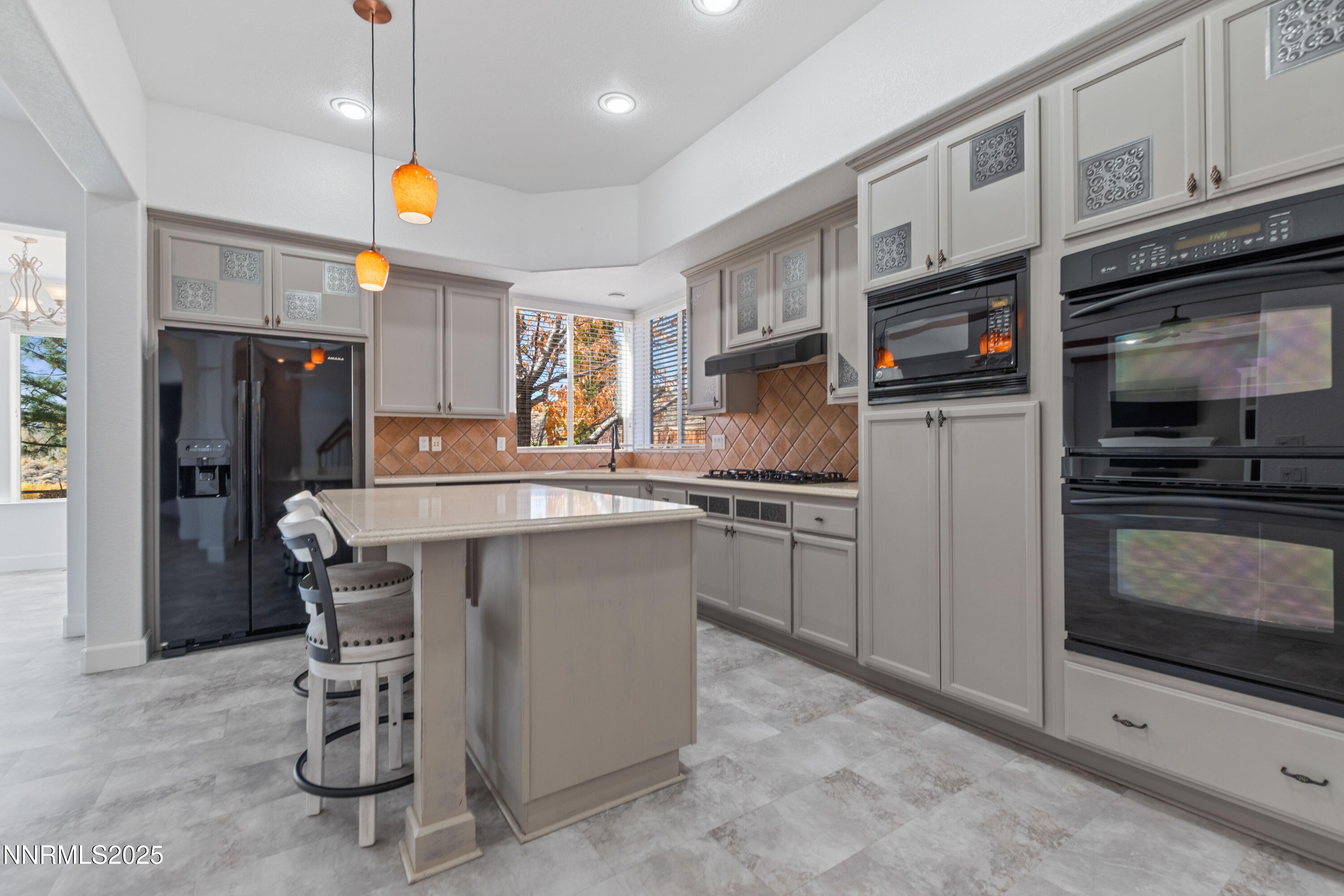 8200 Antler Pointe Ct (9 of 18)