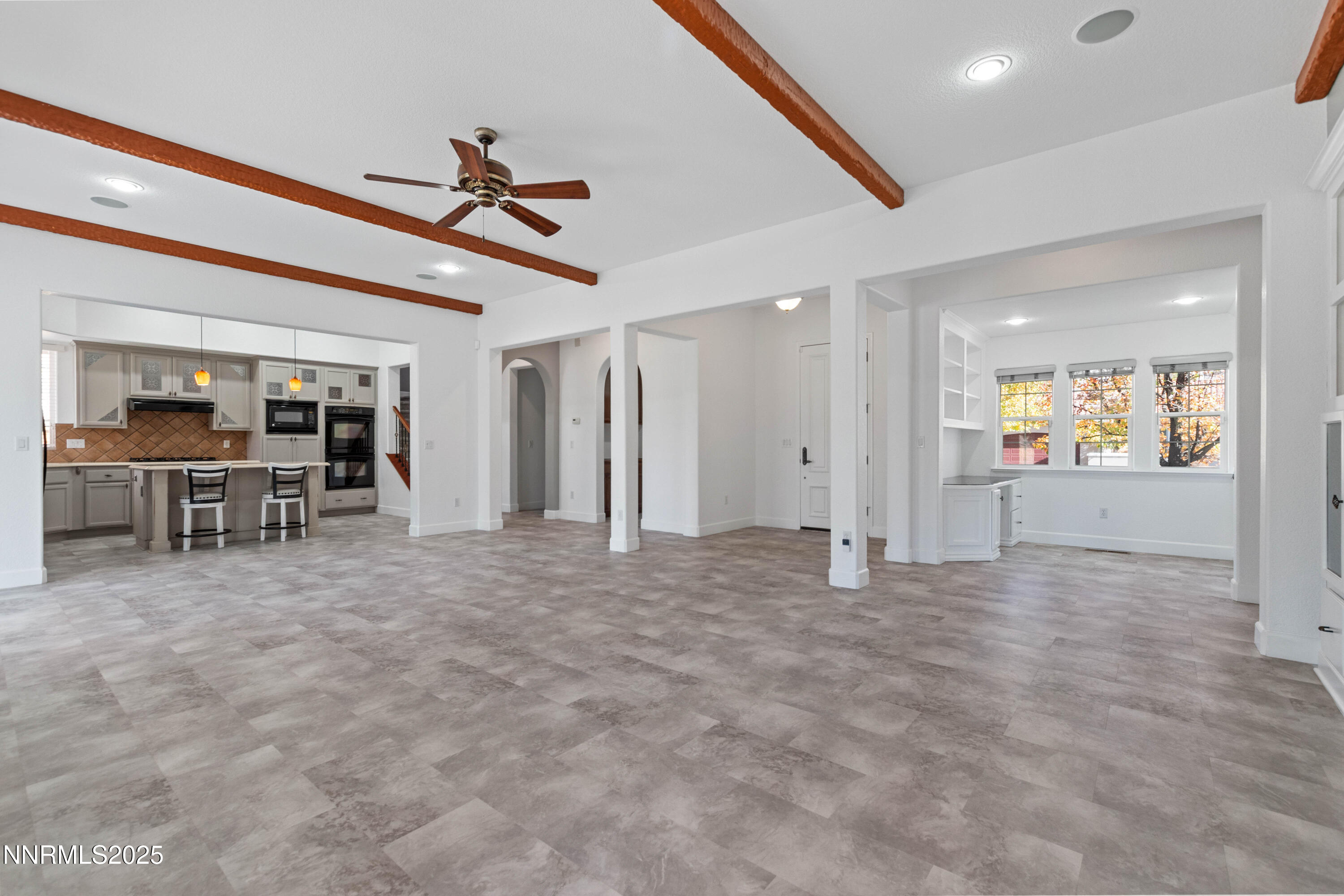 8200 Antler Pointe Ct (4 of 18)