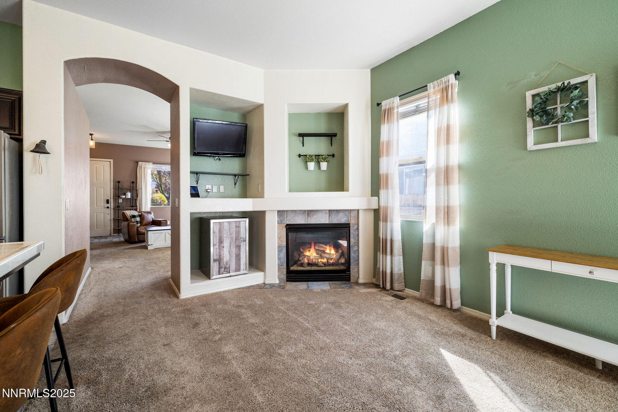 16-web-or-mls-1641 Box Canyon Dr-17