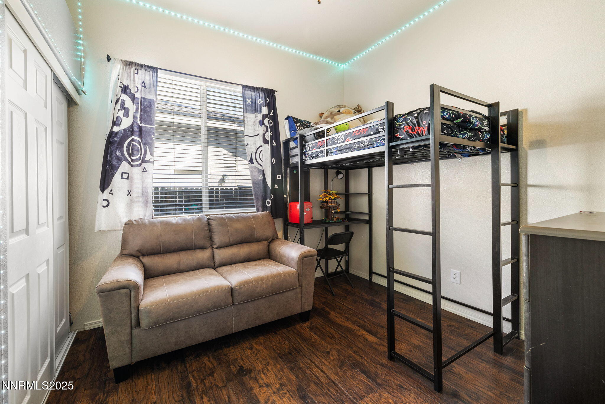 25-web-or-mls-1641 Box Canyon Dr-19