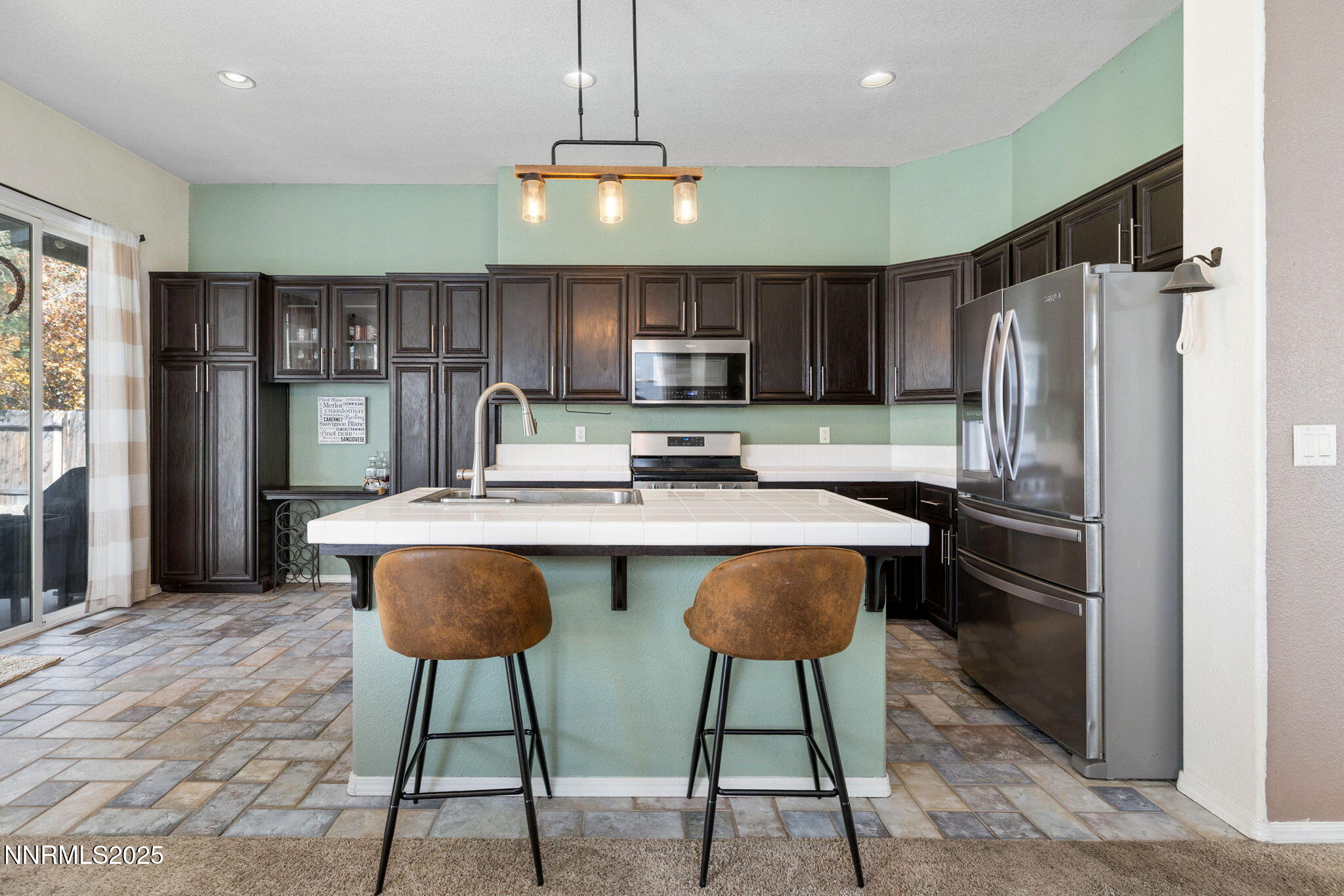 23-web-or-mls-1641 Box Canyon Dr-11