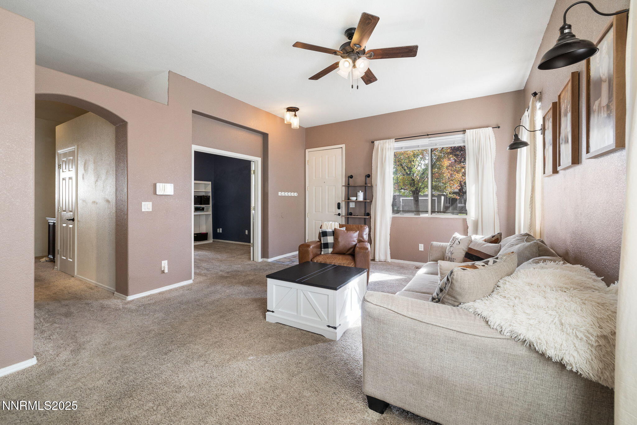 28-web-or-mls-1641 Box Canyon Dr-5