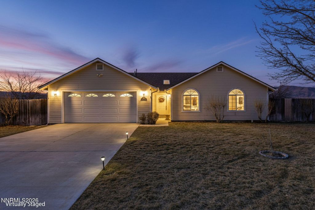 Photo of 2 Penrose Drive, Yerington, NV 89447 (MLS # 260001887)