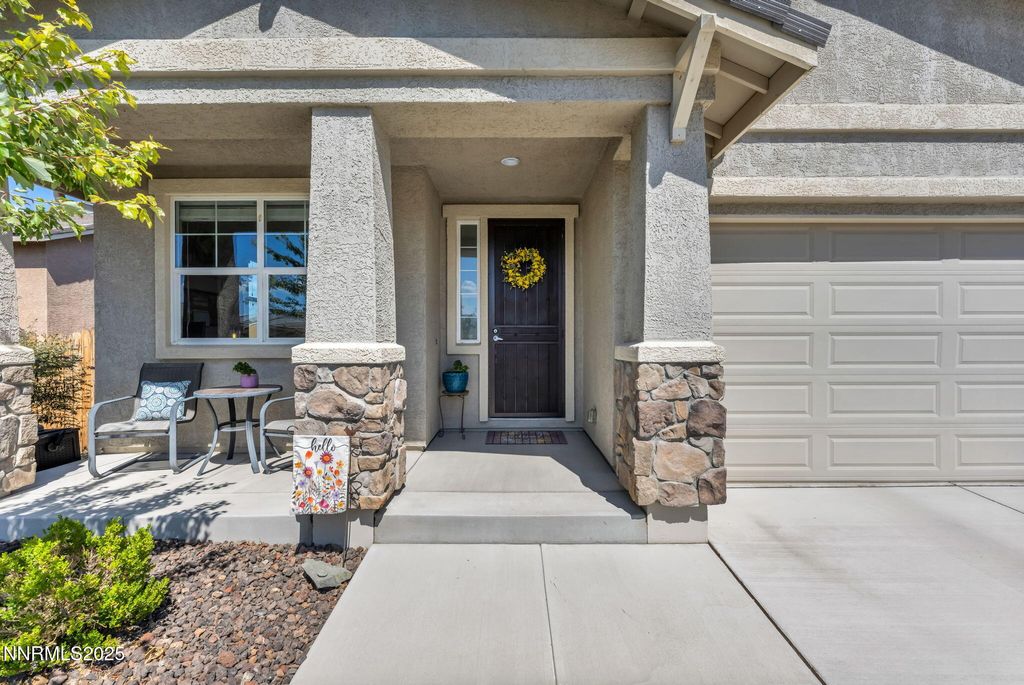 Photo of 156 Jobe Drive, Dayton, NV 89403 (MLS # 250059295)