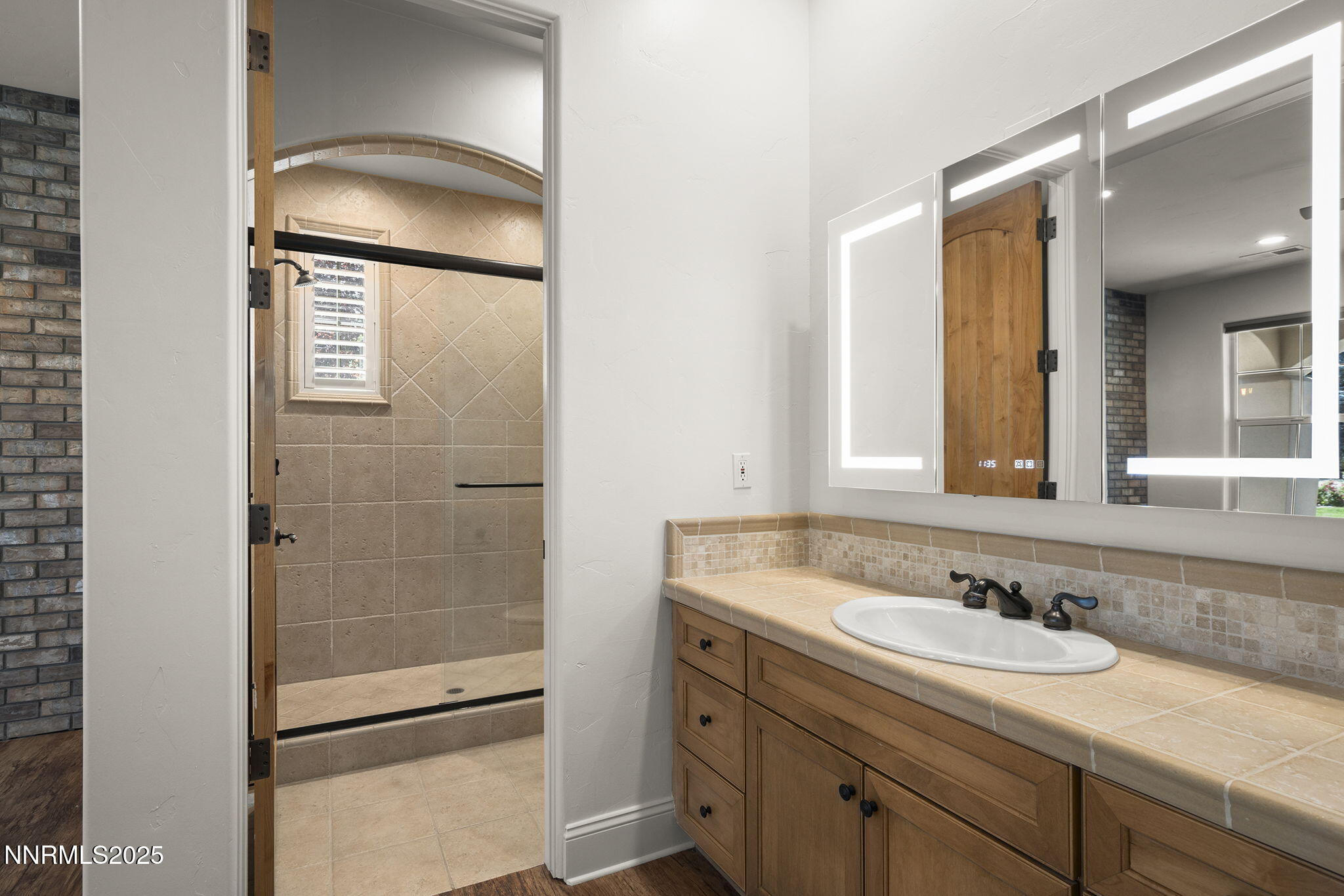 50-web-or-mls-_DSC5695