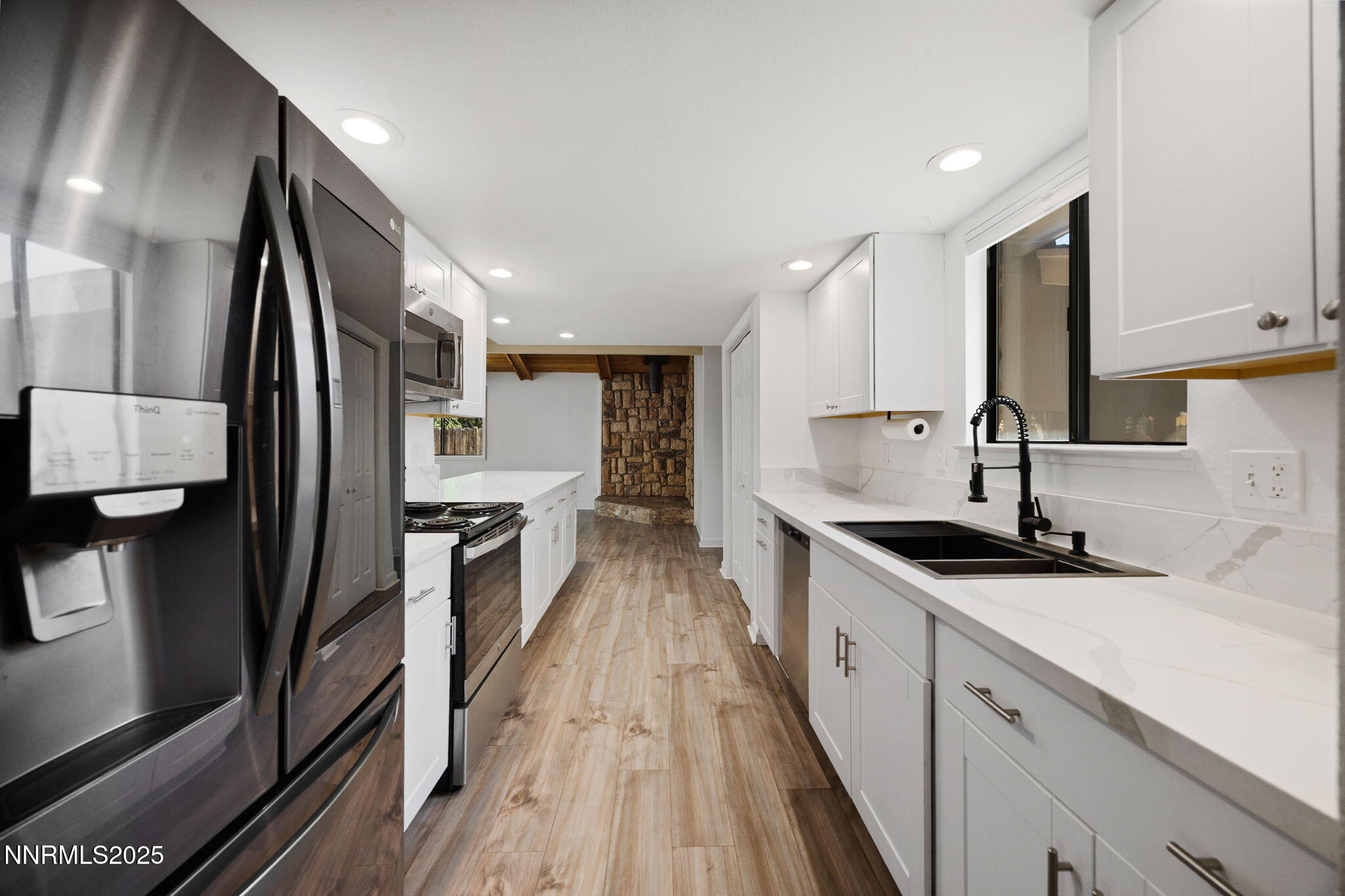 8-web-or-mls-2815 Severn-9