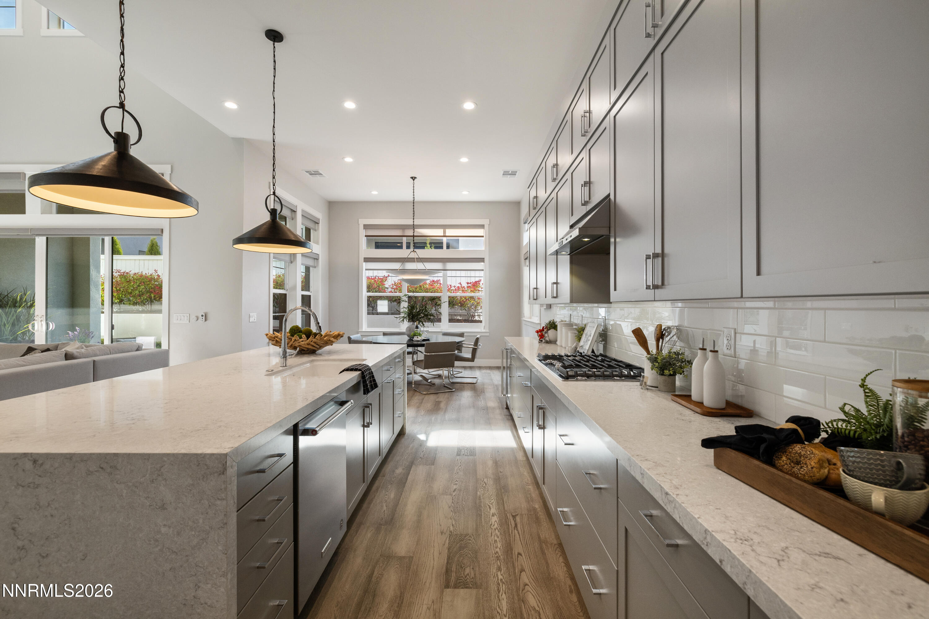 Kitchen / Dining