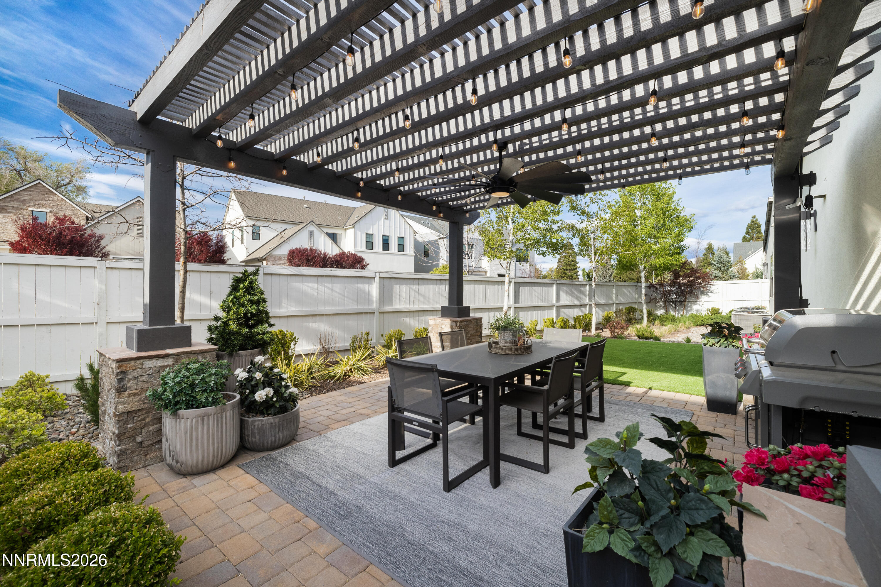 6101 S Pleasant Oak Trail