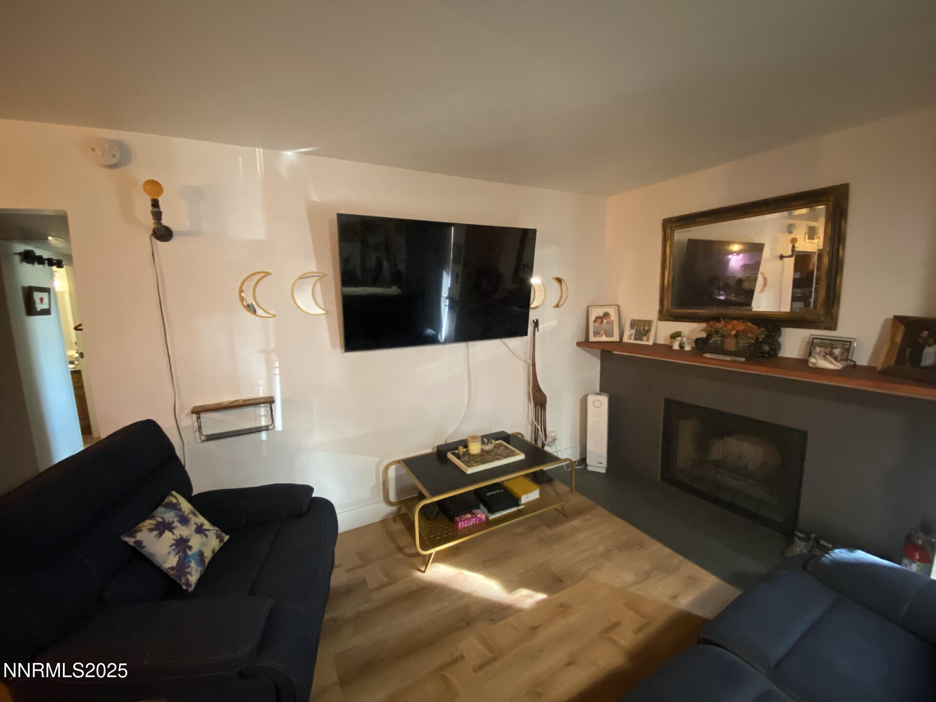 2955LakesideDr_62659_4