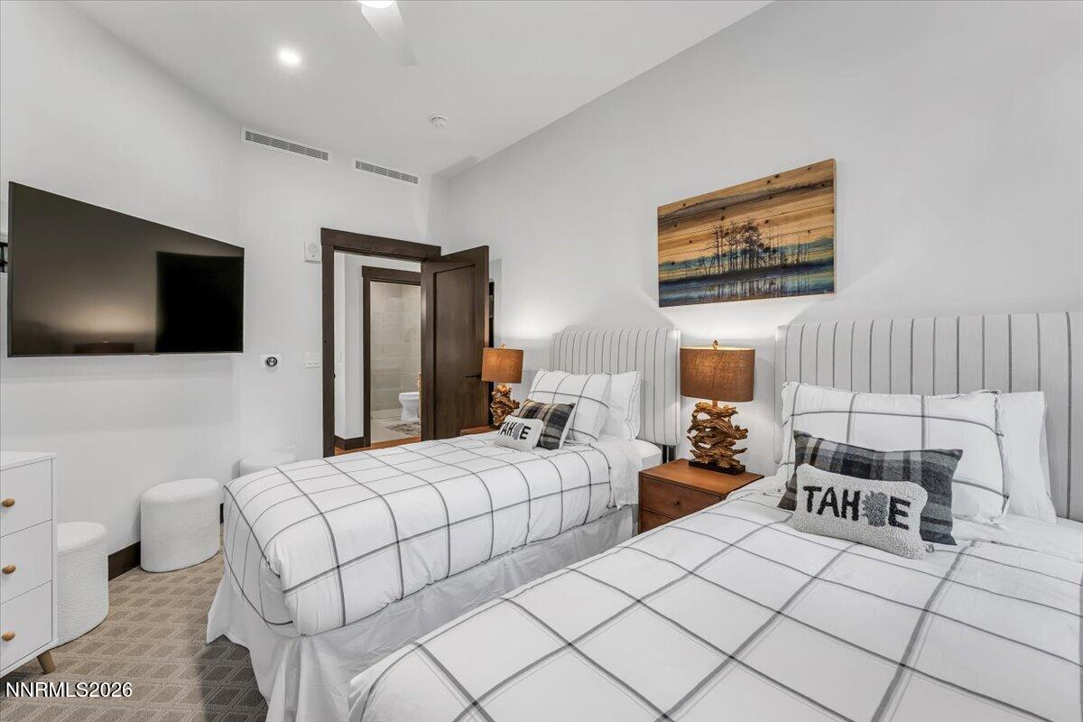 16-25 Beach Club Dr Unit 303 Stateline N