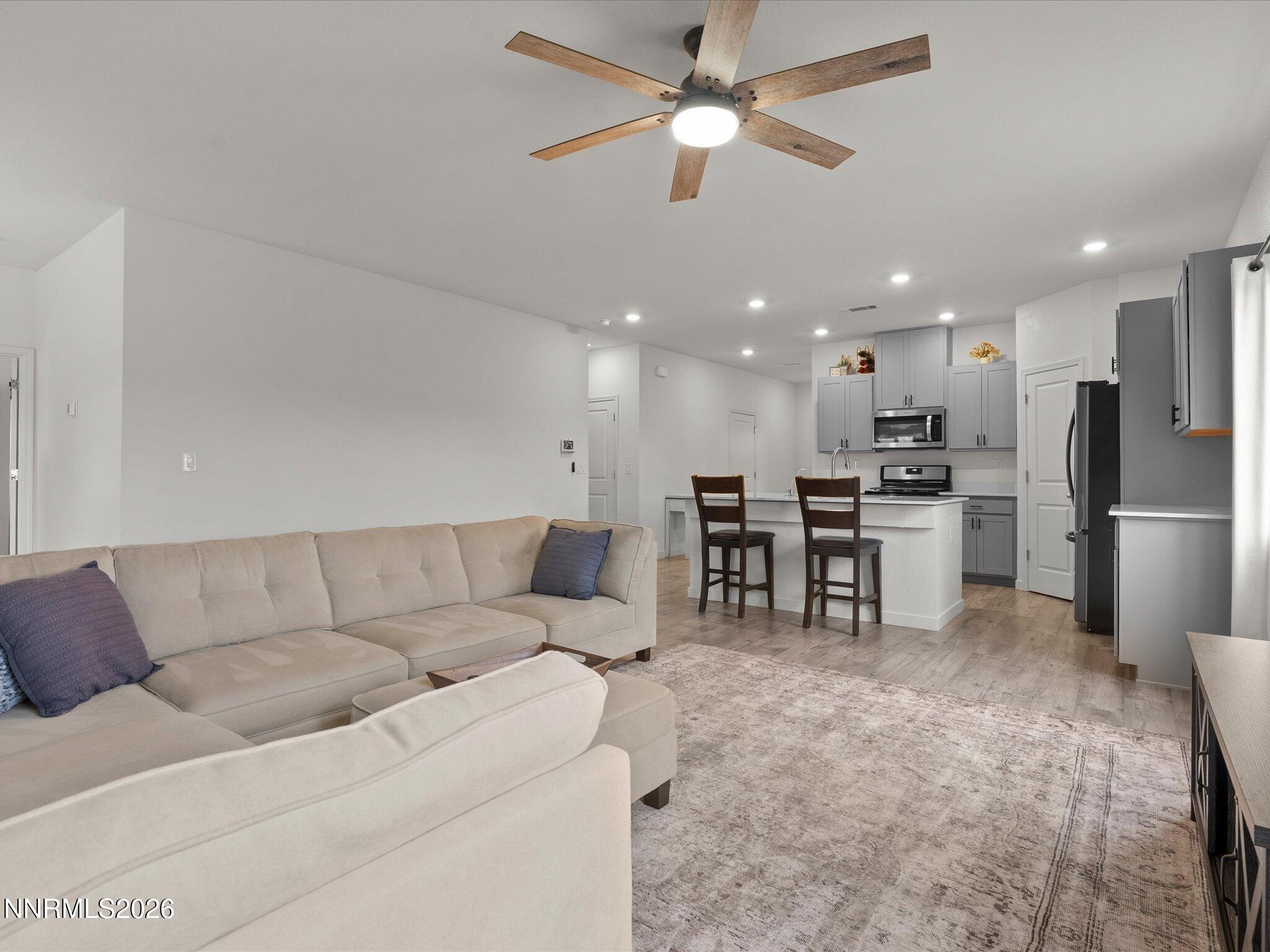 16-2645 Emerson Cir-115