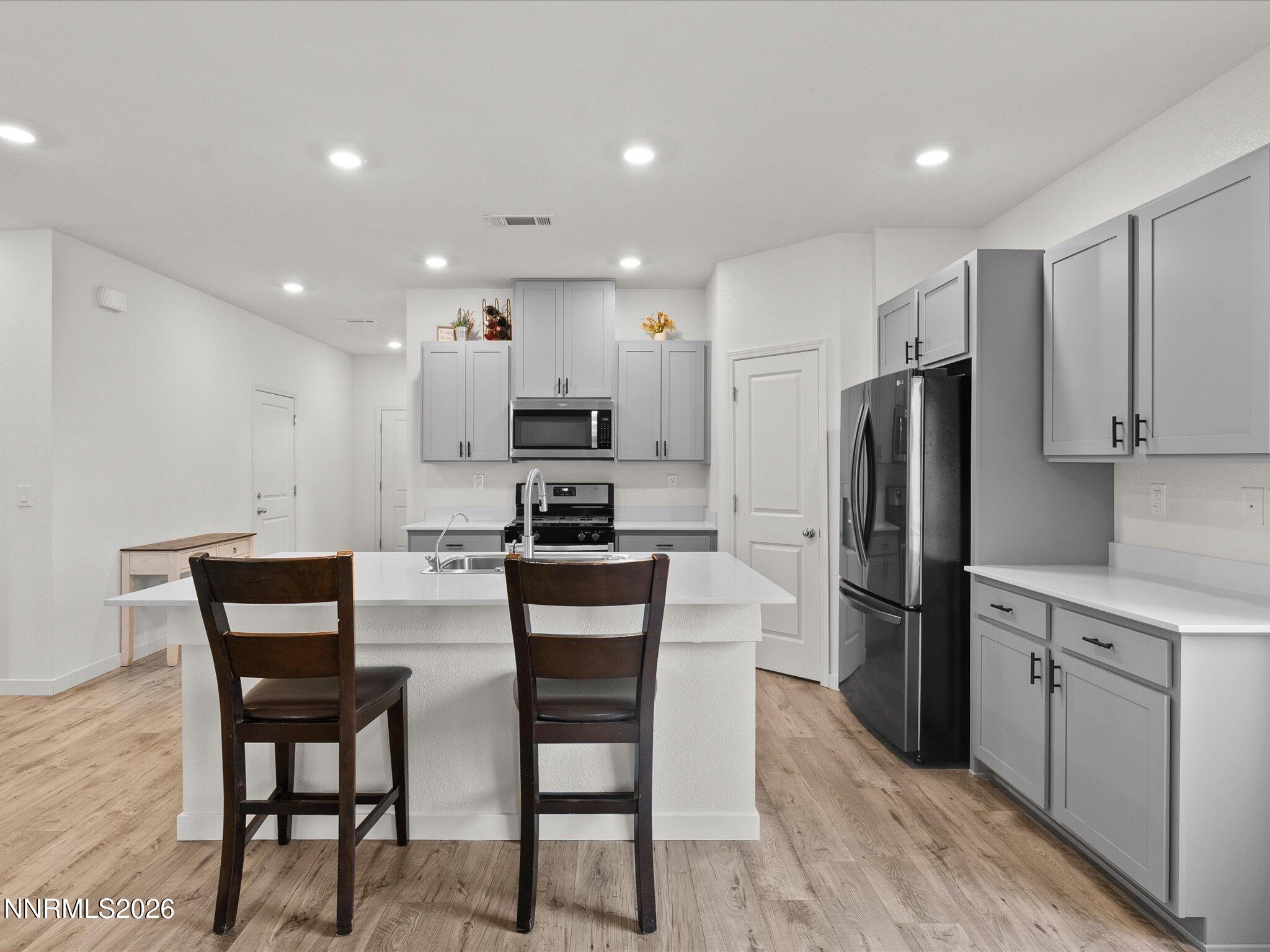 11-2645 Emerson Cir-110