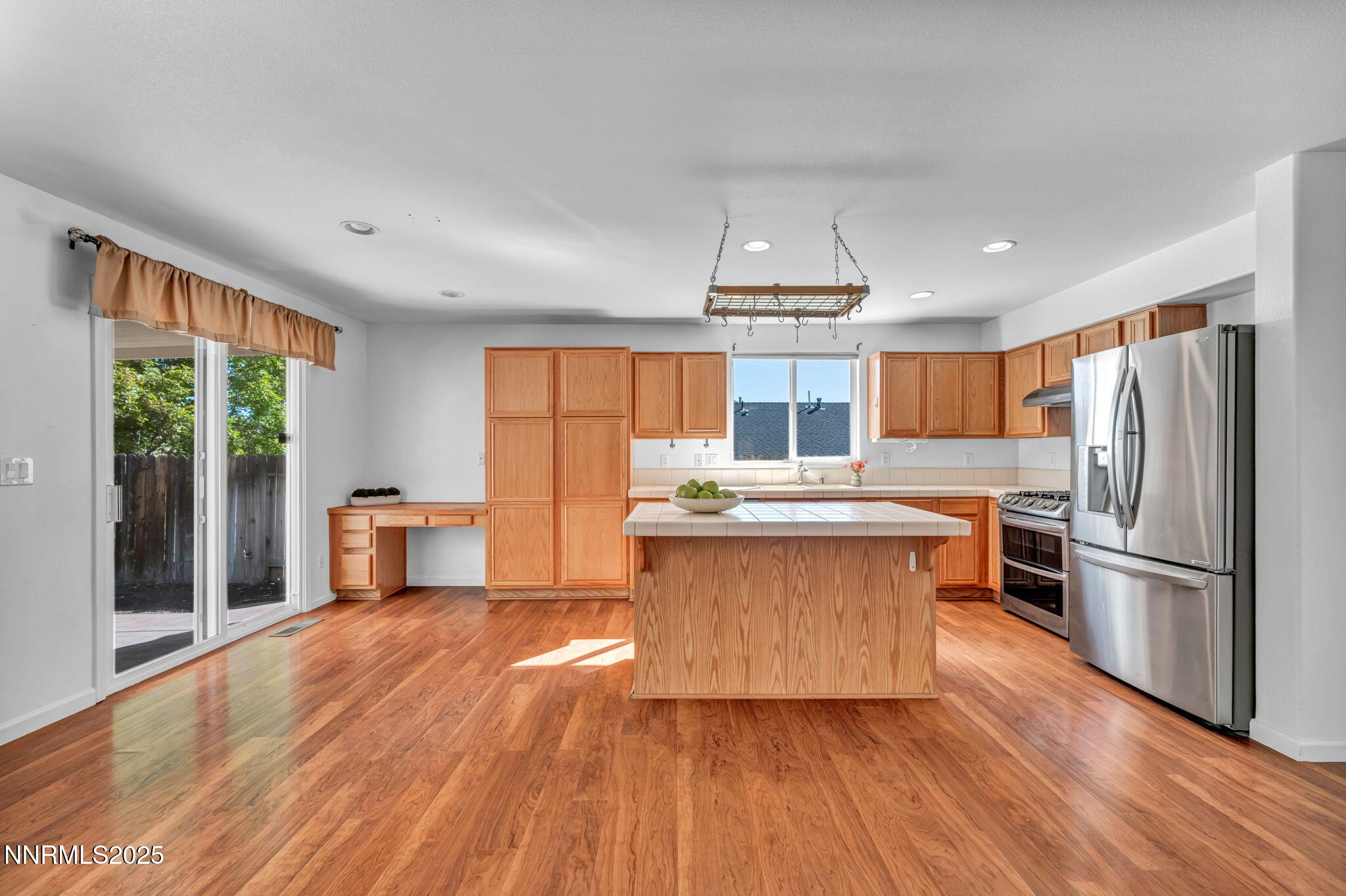 48-web-or-mls-4059-kings-row