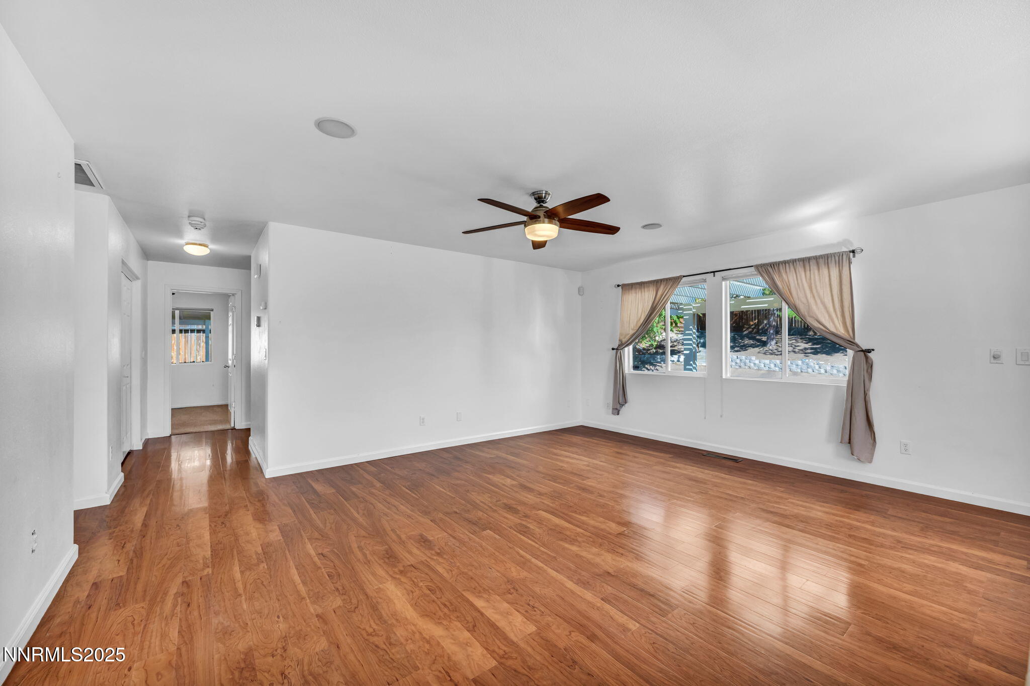 58-web-or-mls-4059-kings-row