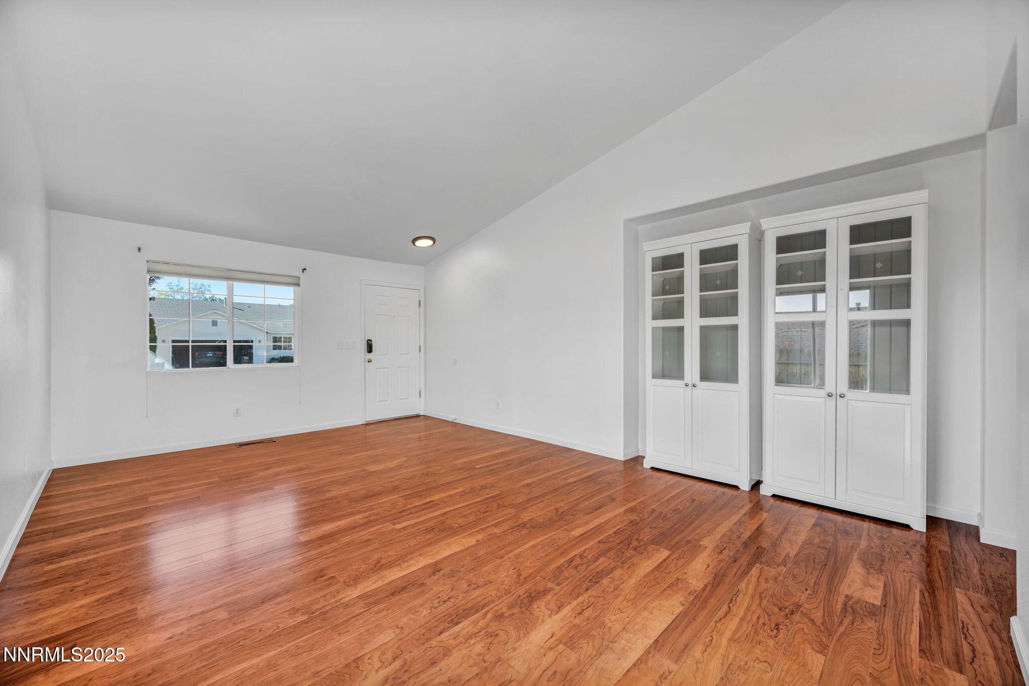 43-web-or-mls-4059-kings-row