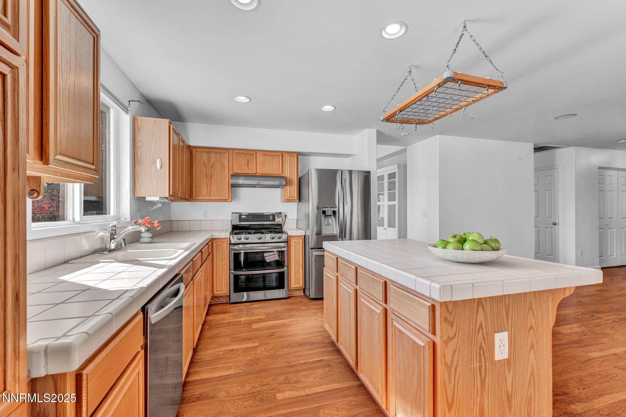 51-web-or-mls-4059-kings-row