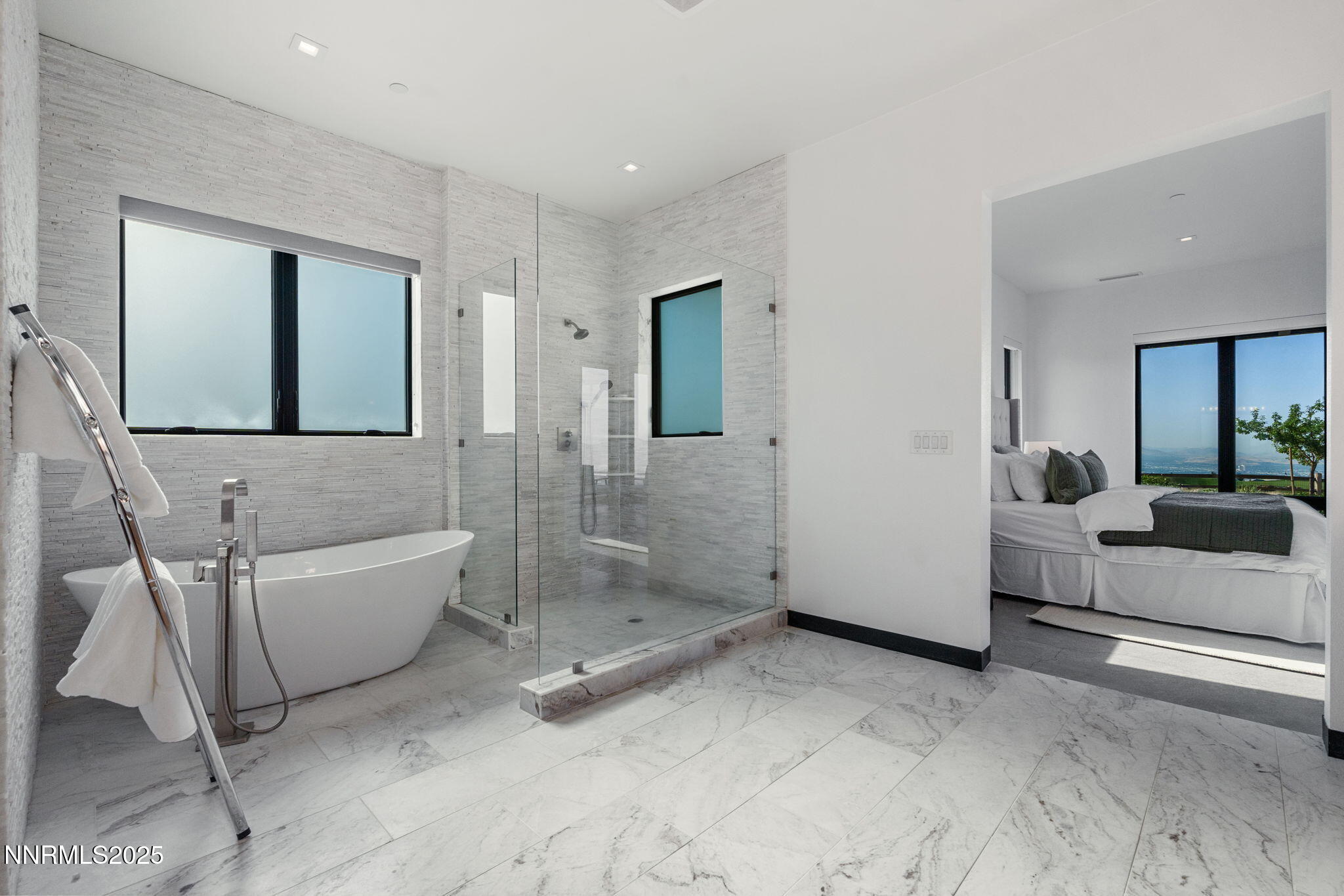 57-web-or-mls-DSC04086