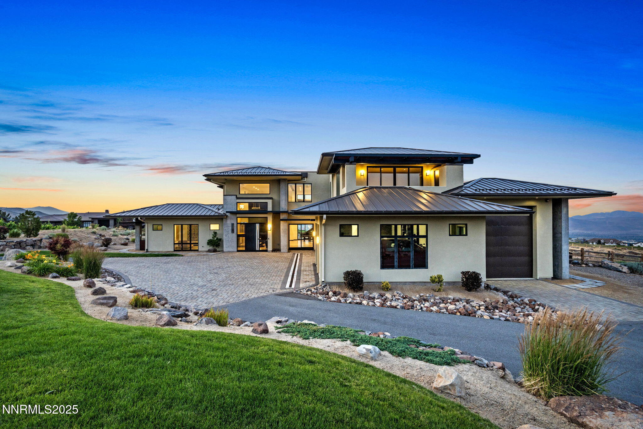 110-web-or-mls-2-print-DSC04489-