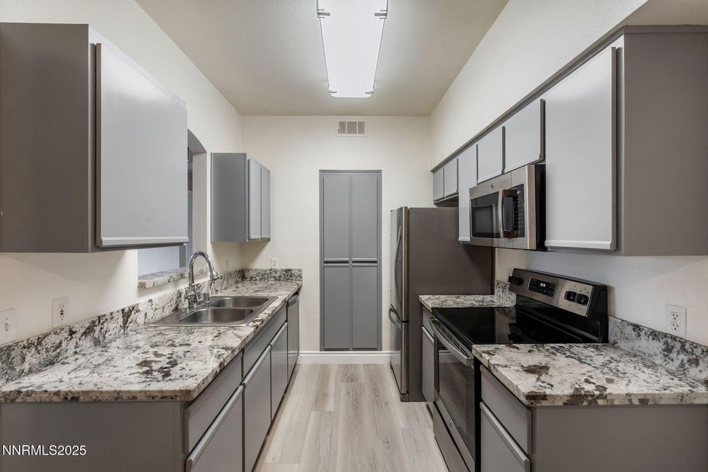 Photo of 6850 Sharlands Avenue # 1093, Reno, NV 89523 (MLS # 260000103)