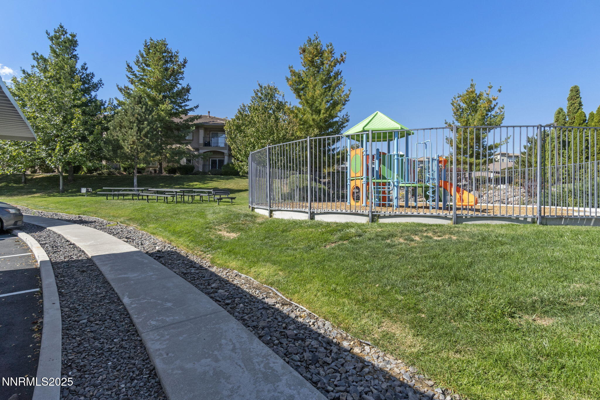 42-web-or-mls-32-web-or-mls-DSC05102