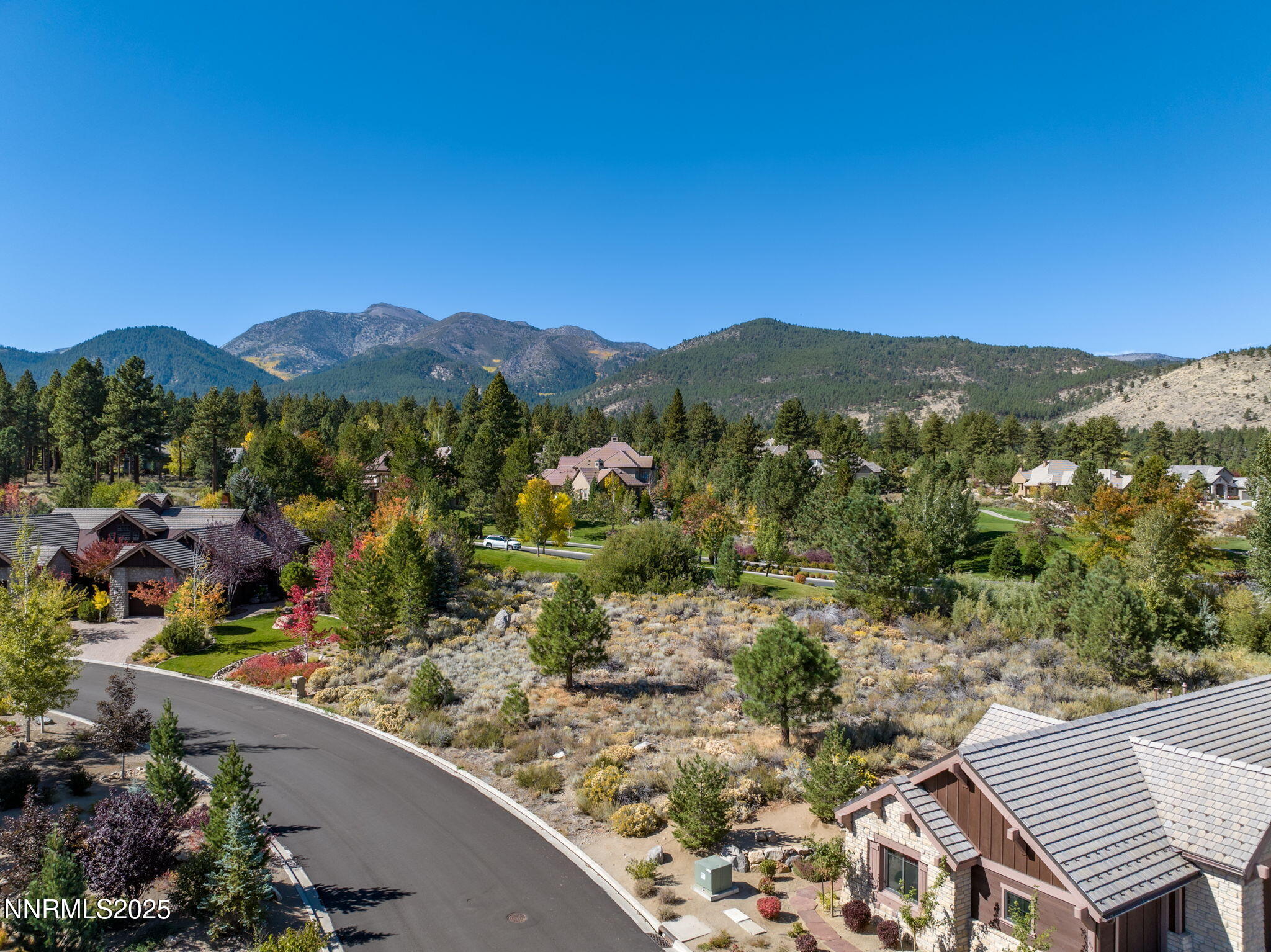 22-web-or-mls-5685 Alpinista Drone