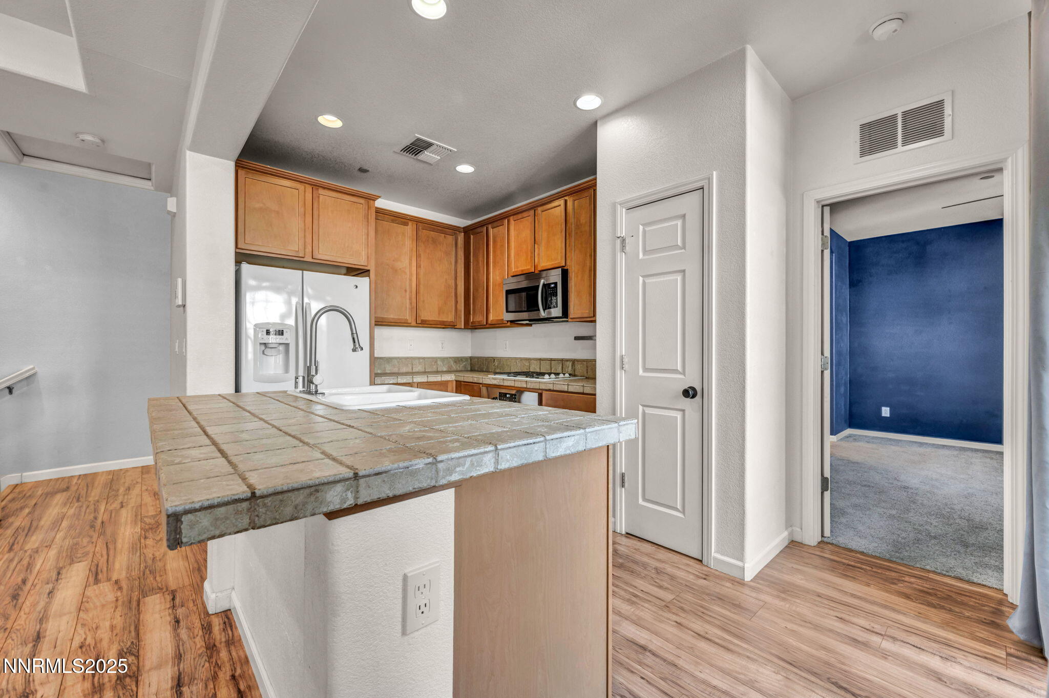 28-web-or-mls-1864-wind-ranch-rd-apt-c