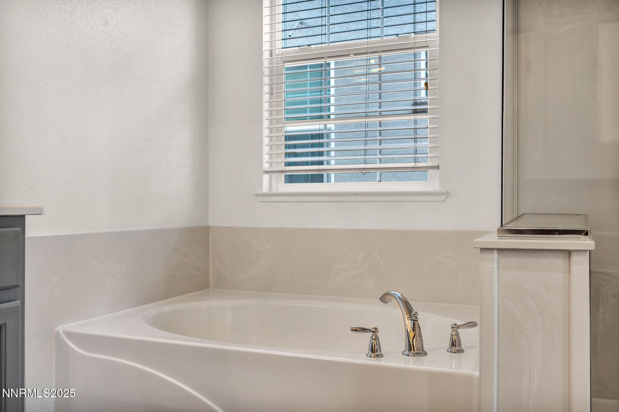 44-web-or-mls-1864-wind-ranch-rd-apt-c