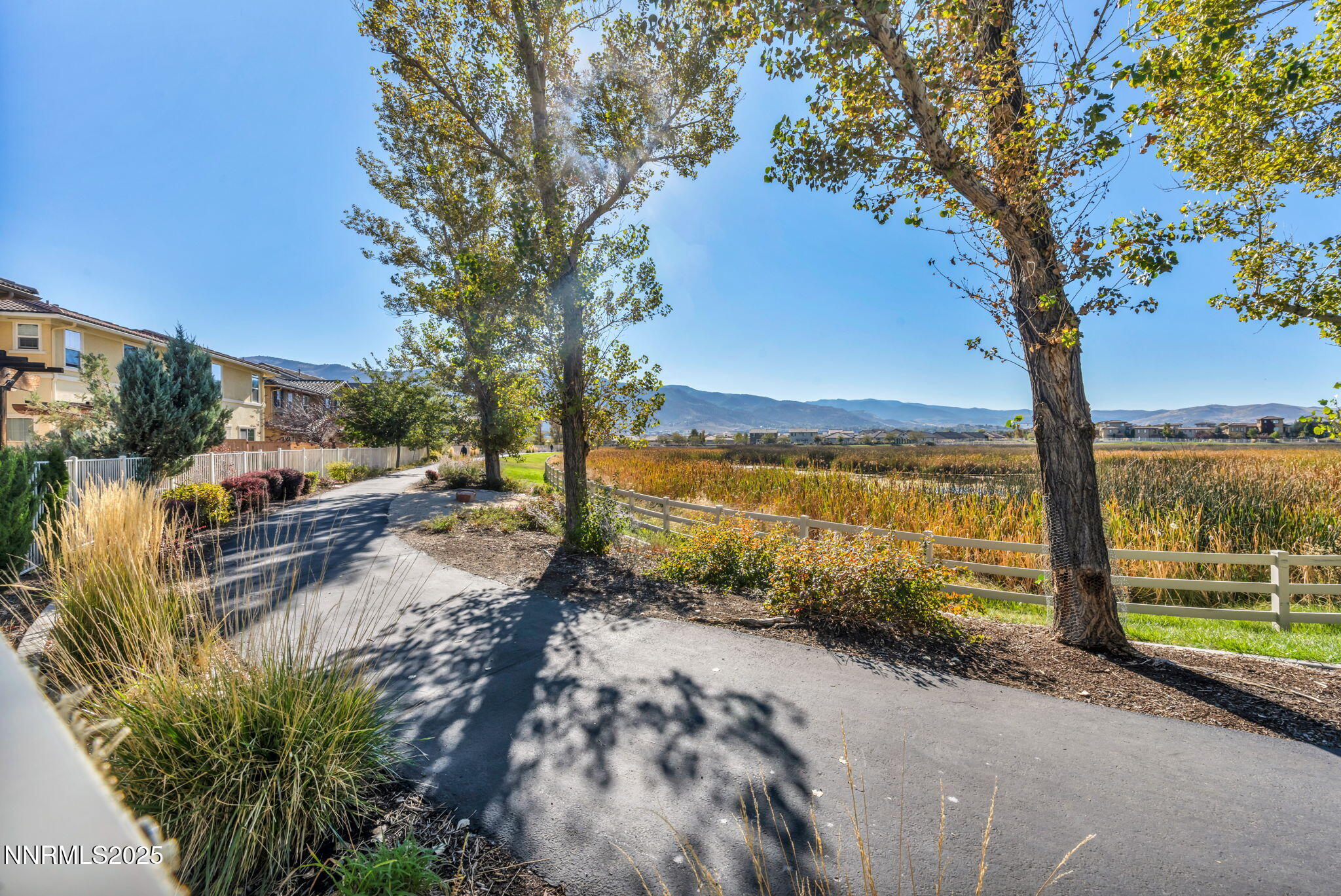 11-web-or-mls-1864-wind-ranch-rd-apt-c