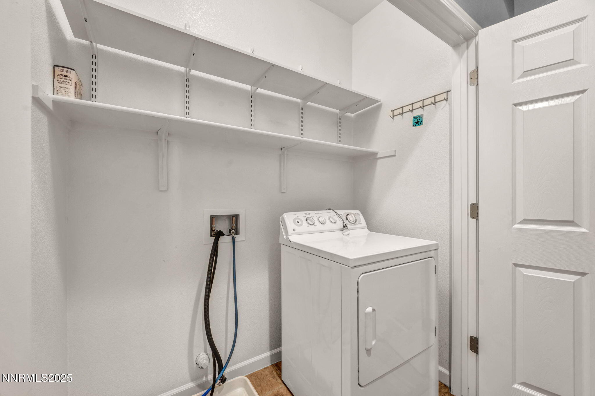 33-web-or-mls-1864-wind-ranch-rd-apt-c