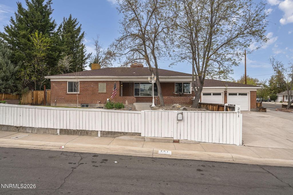 Photo of 201 Sunnyside Drive, Reno, NV 89503 (MLS # 260003581)
