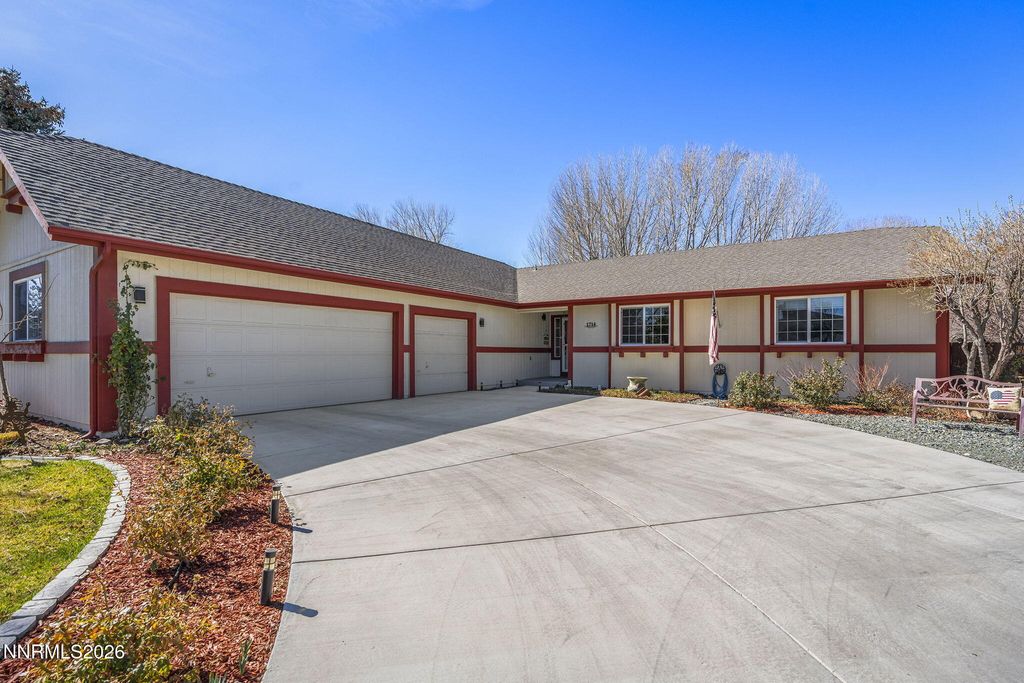 Photo of 1714 Bougainvillea Drive, Minden, NV 89423 (MLS # 260002957)