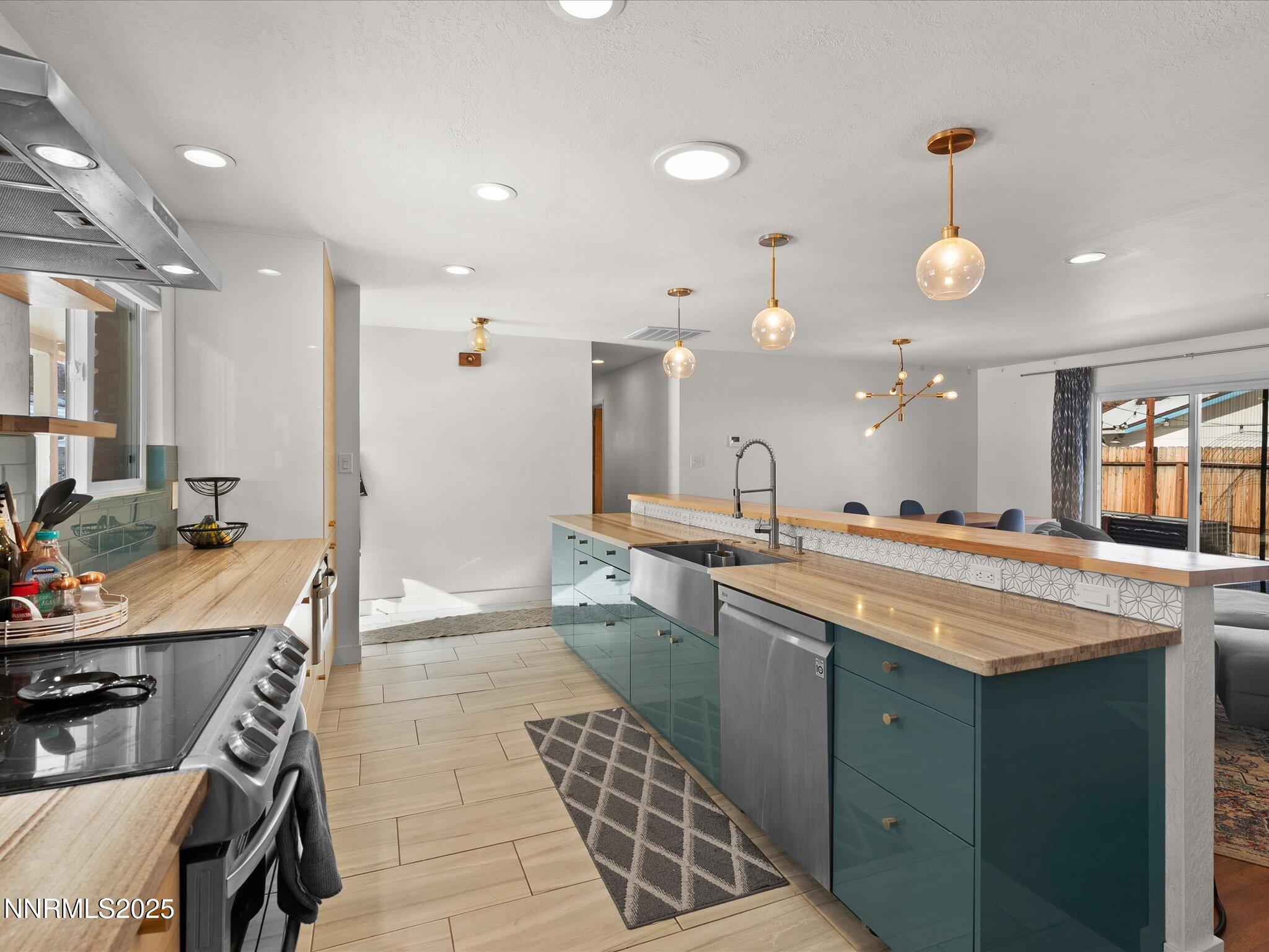 11-301 Hillcrest Dr-110