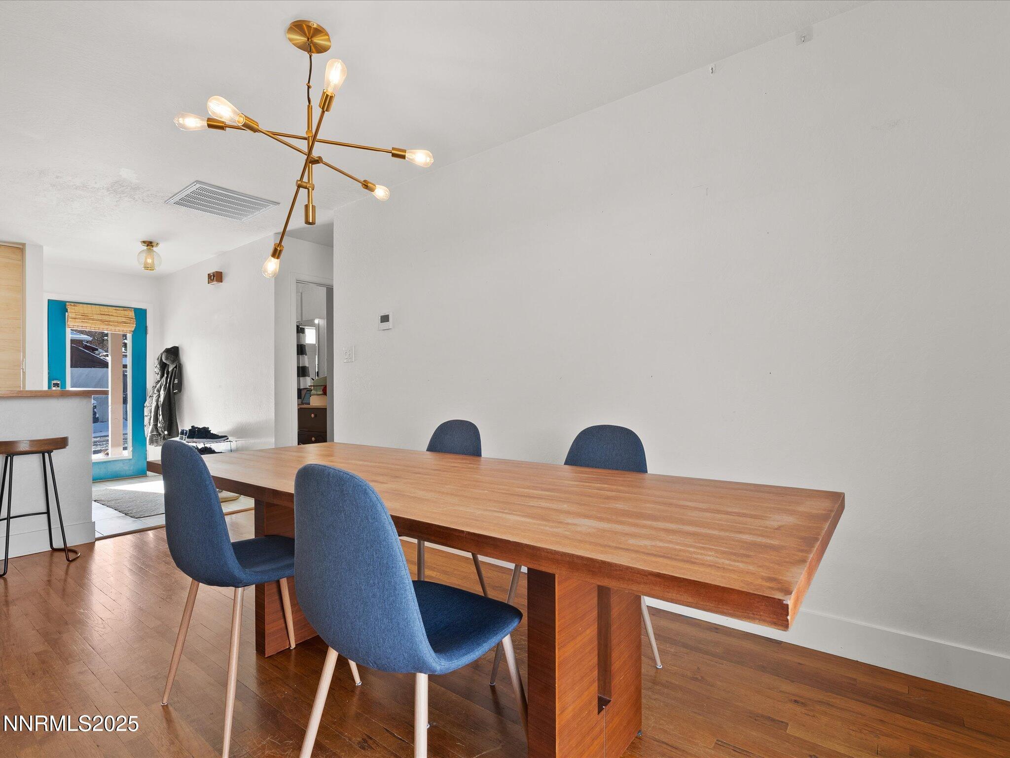 17-301 Hillcrest Dr-116