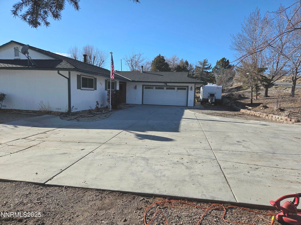 Photo of 10200 Shiloh Drive, Reno, NV 89508 (MLS # 250059255)